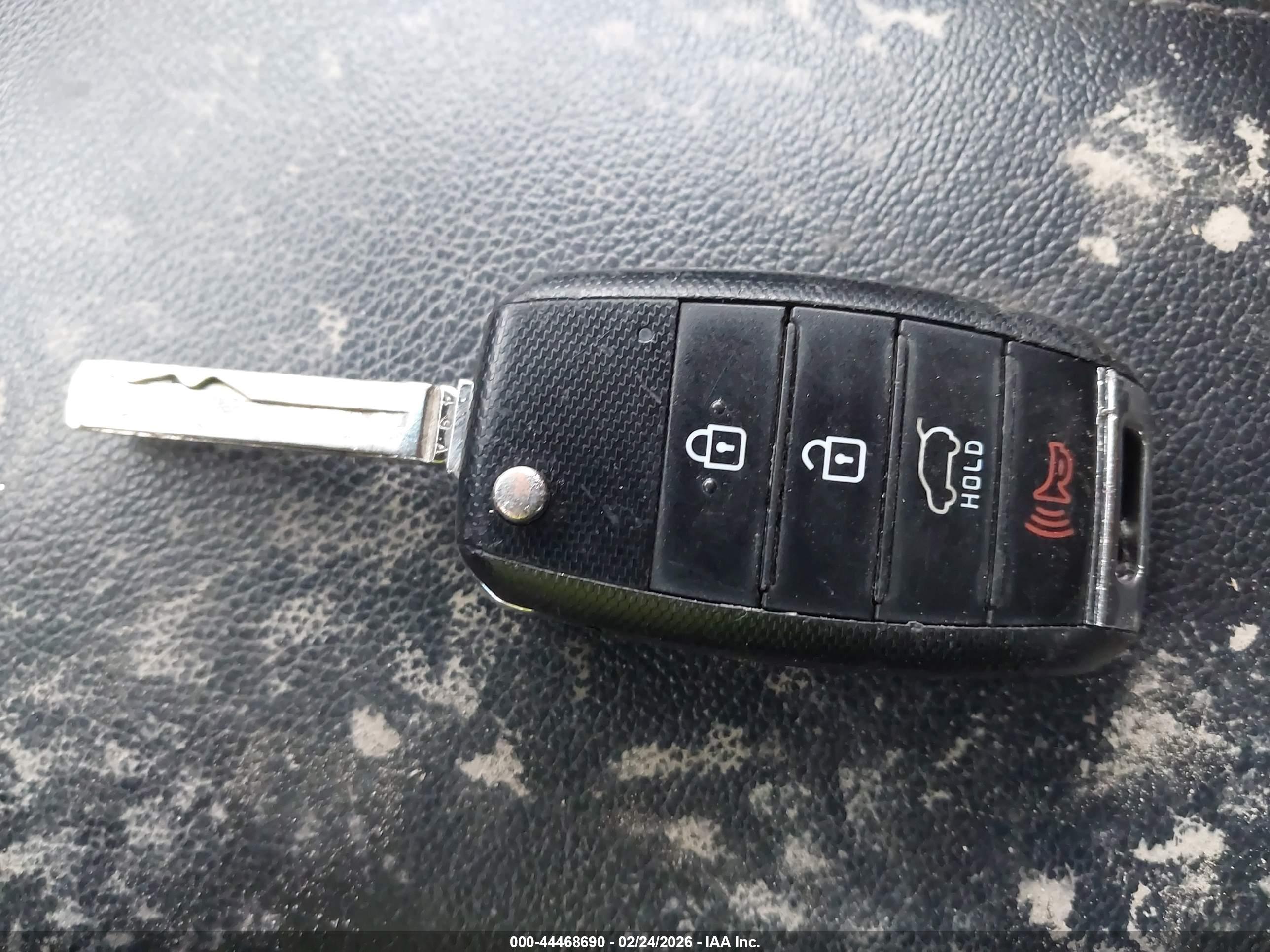 KIA SPORTAGE image 11