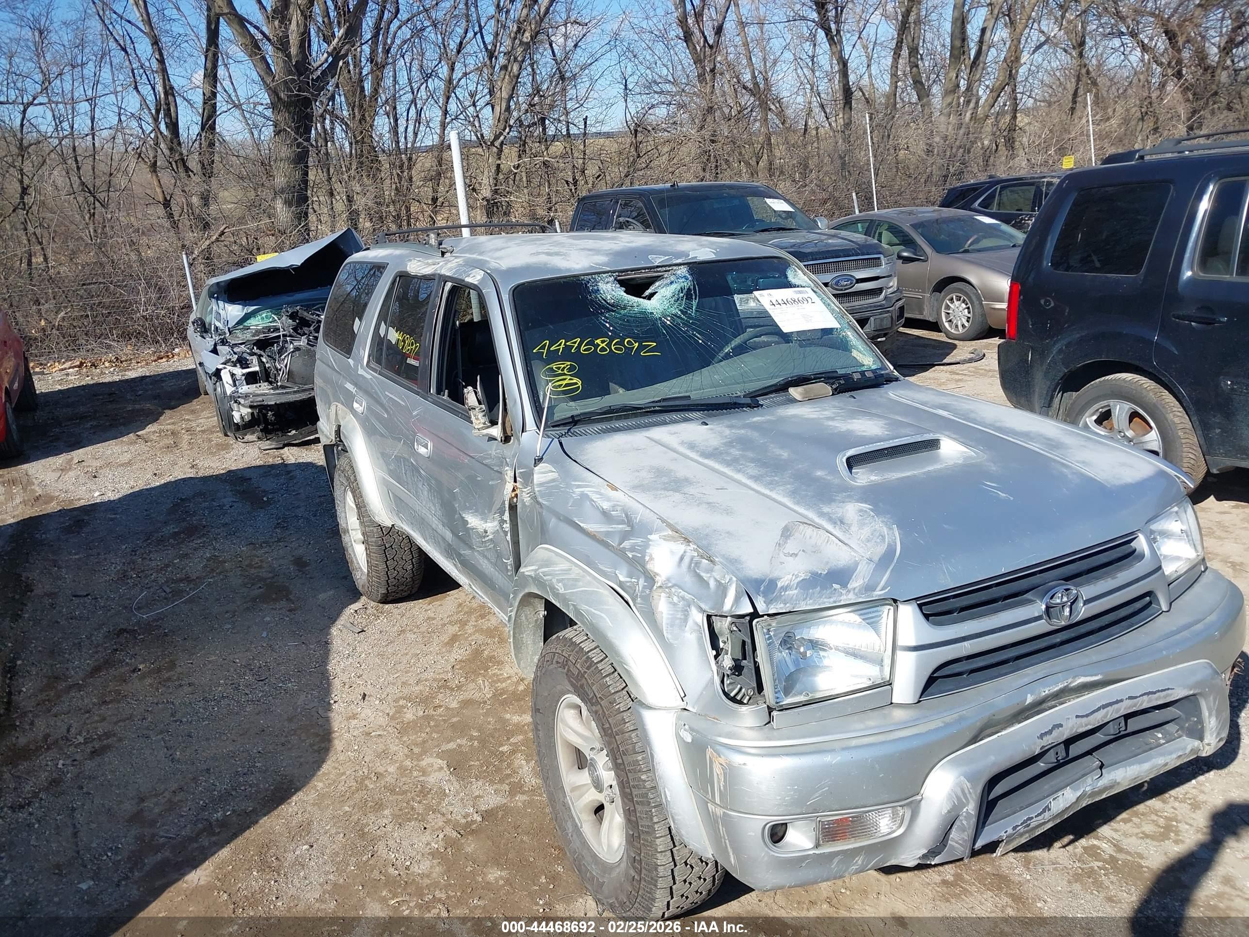 TOYOTA 4RUNNER image 6