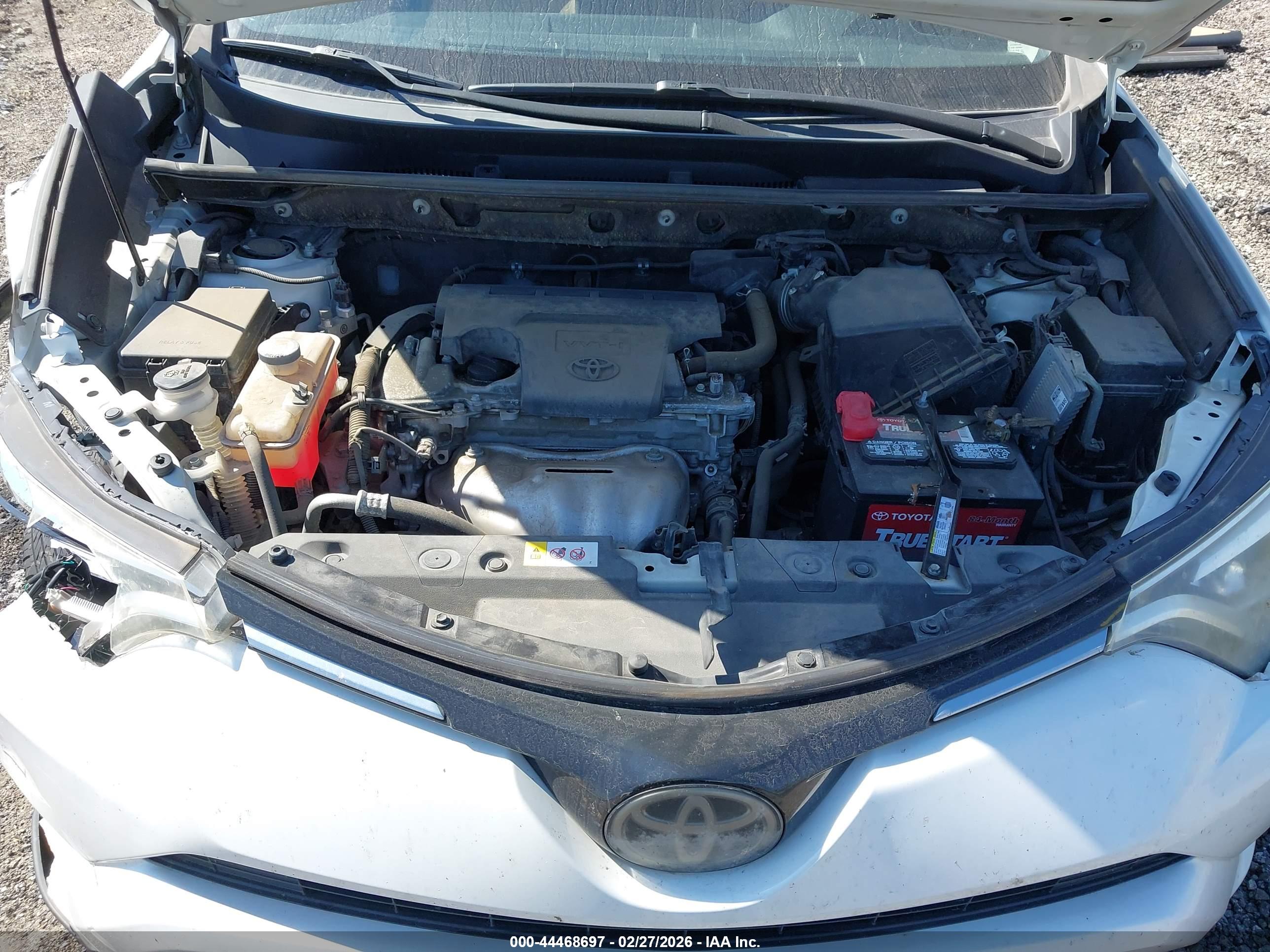 TOYOTA RAV4 image 10