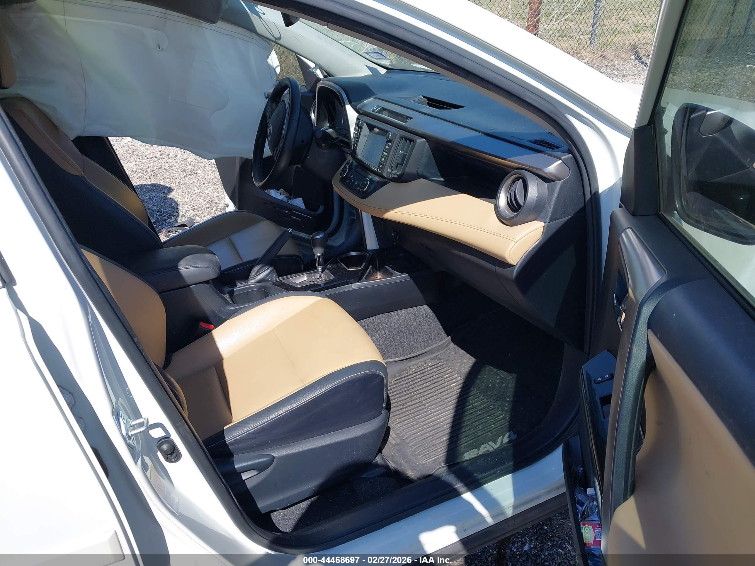 TOYOTA RAV4 image 5