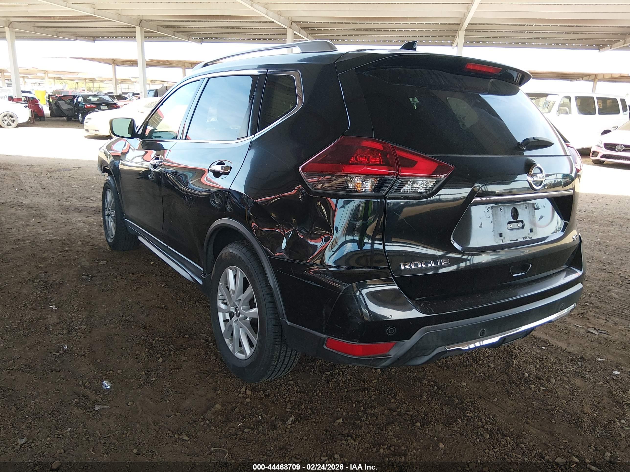 NISSAN ROGUE image 3