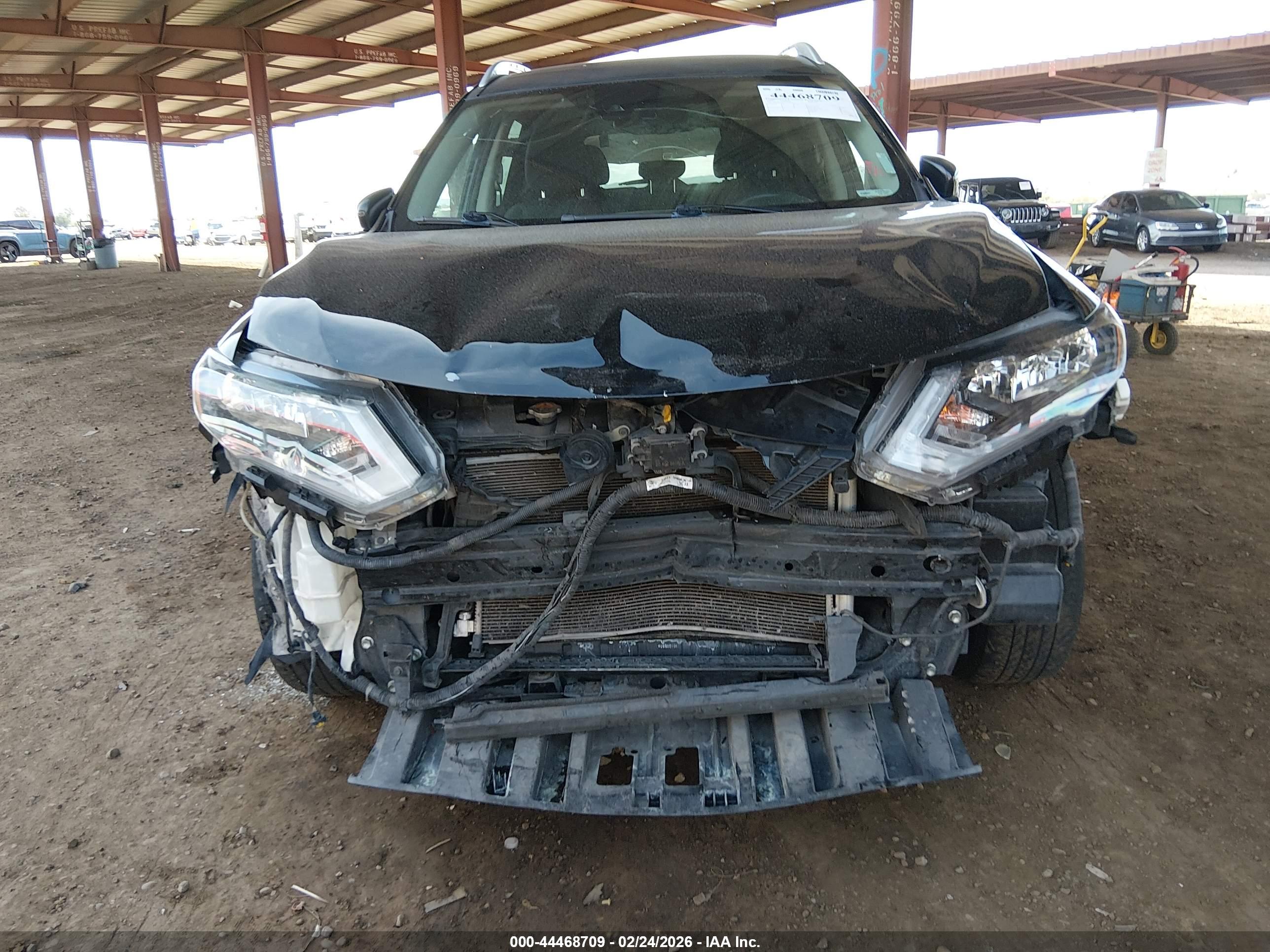 NISSAN ROGUE image 6