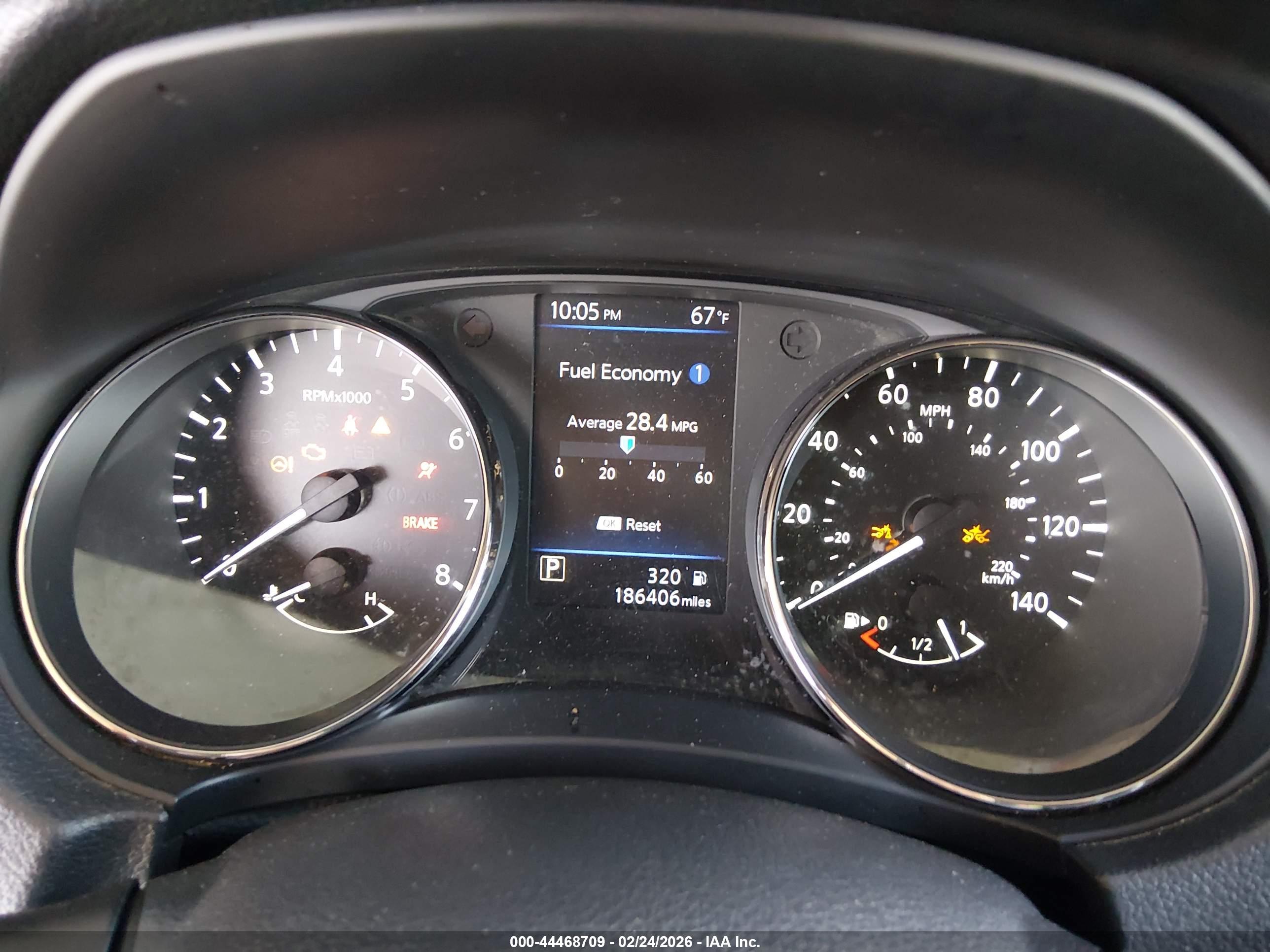 NISSAN ROGUE image 7