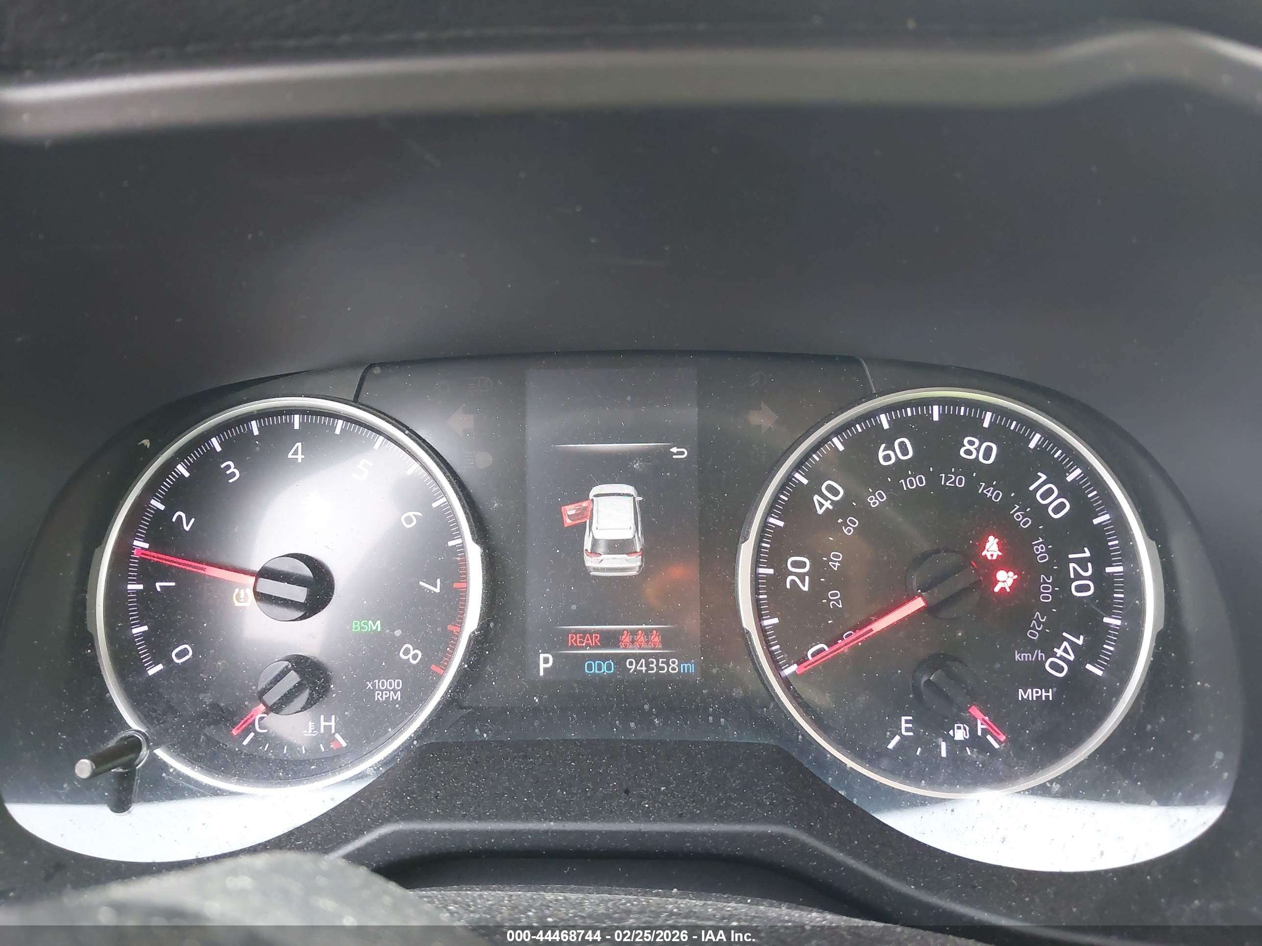 TOYOTA RAV4 image 7