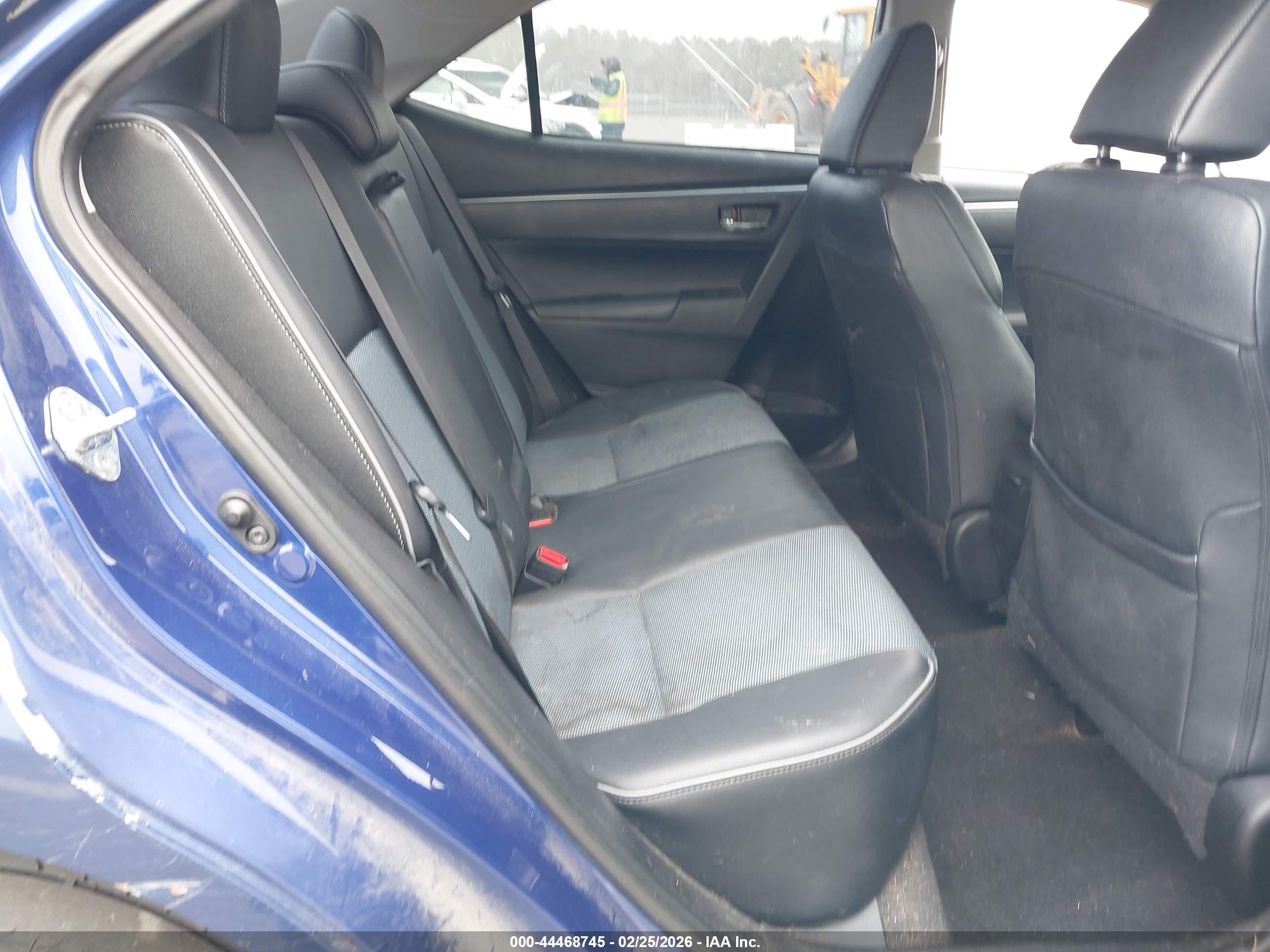 TOYOTA COROLLA image 8