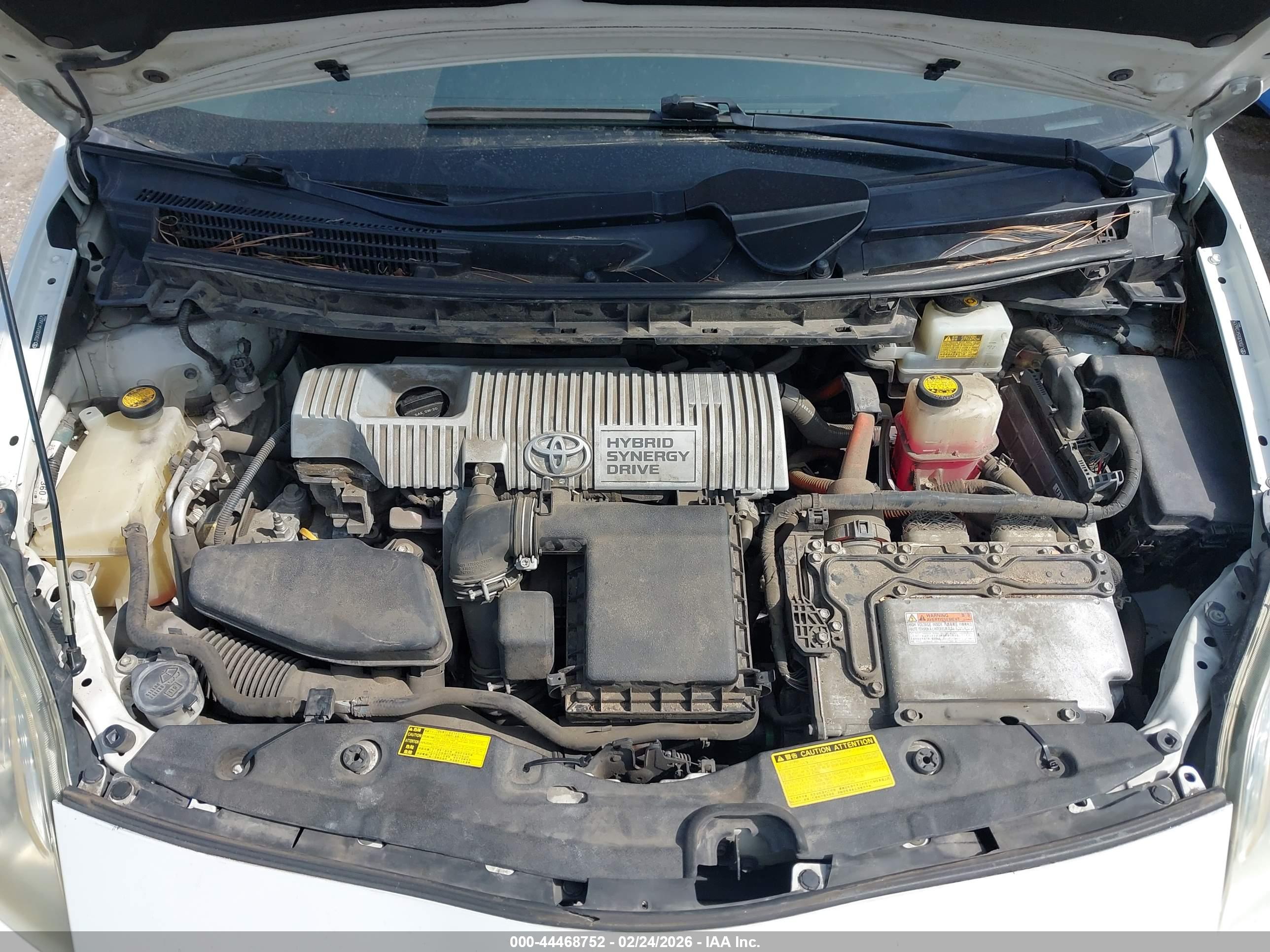TOYOTA PRIUS image 10
