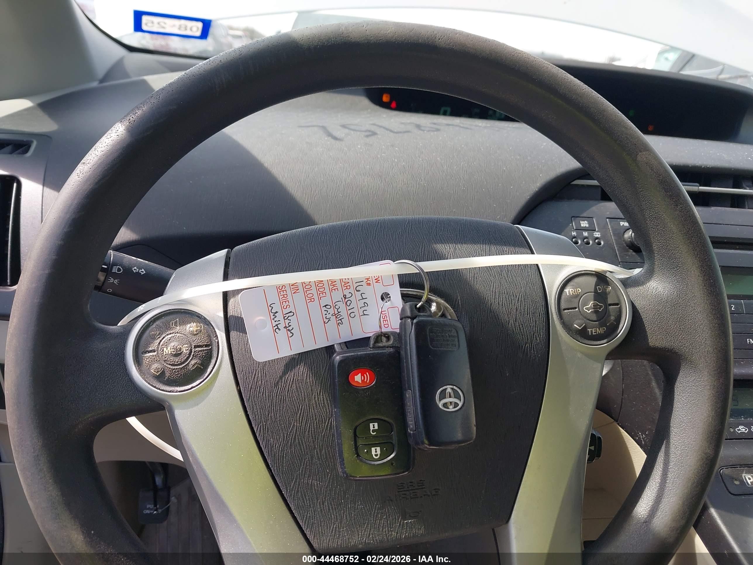 TOYOTA PRIUS image 11