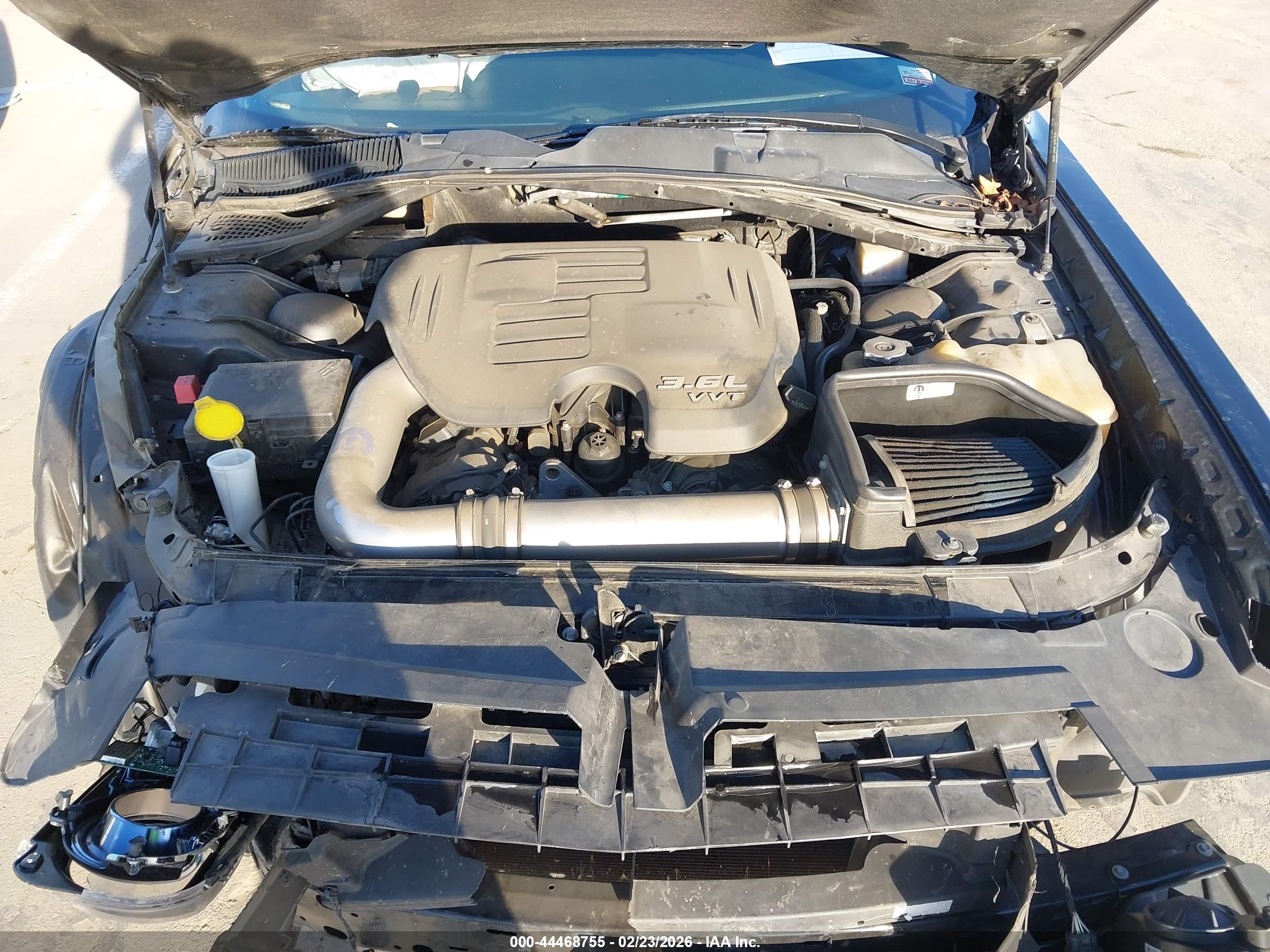 DODGE CHALLENGER image 10