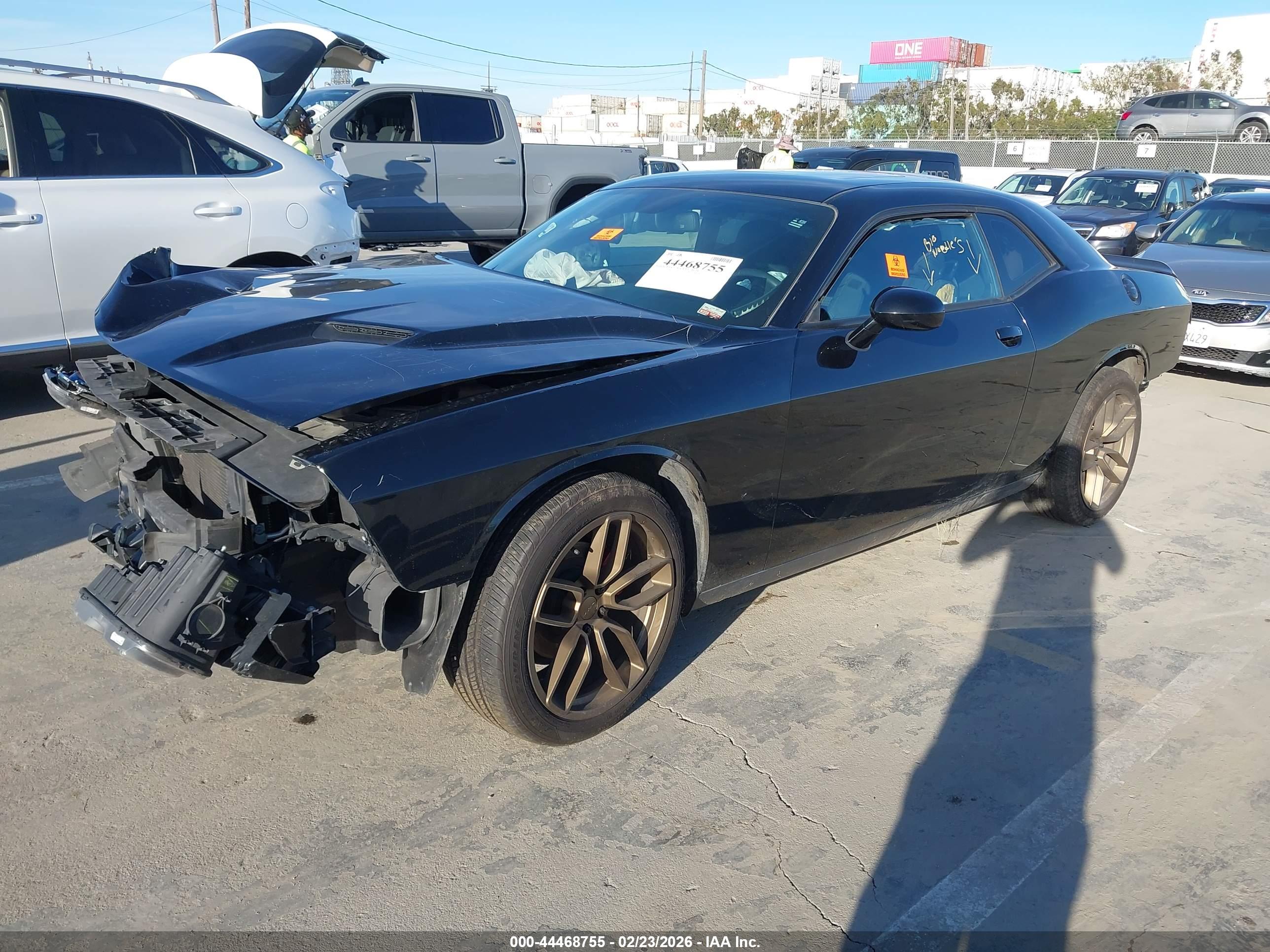 DODGE CHALLENGER image 2