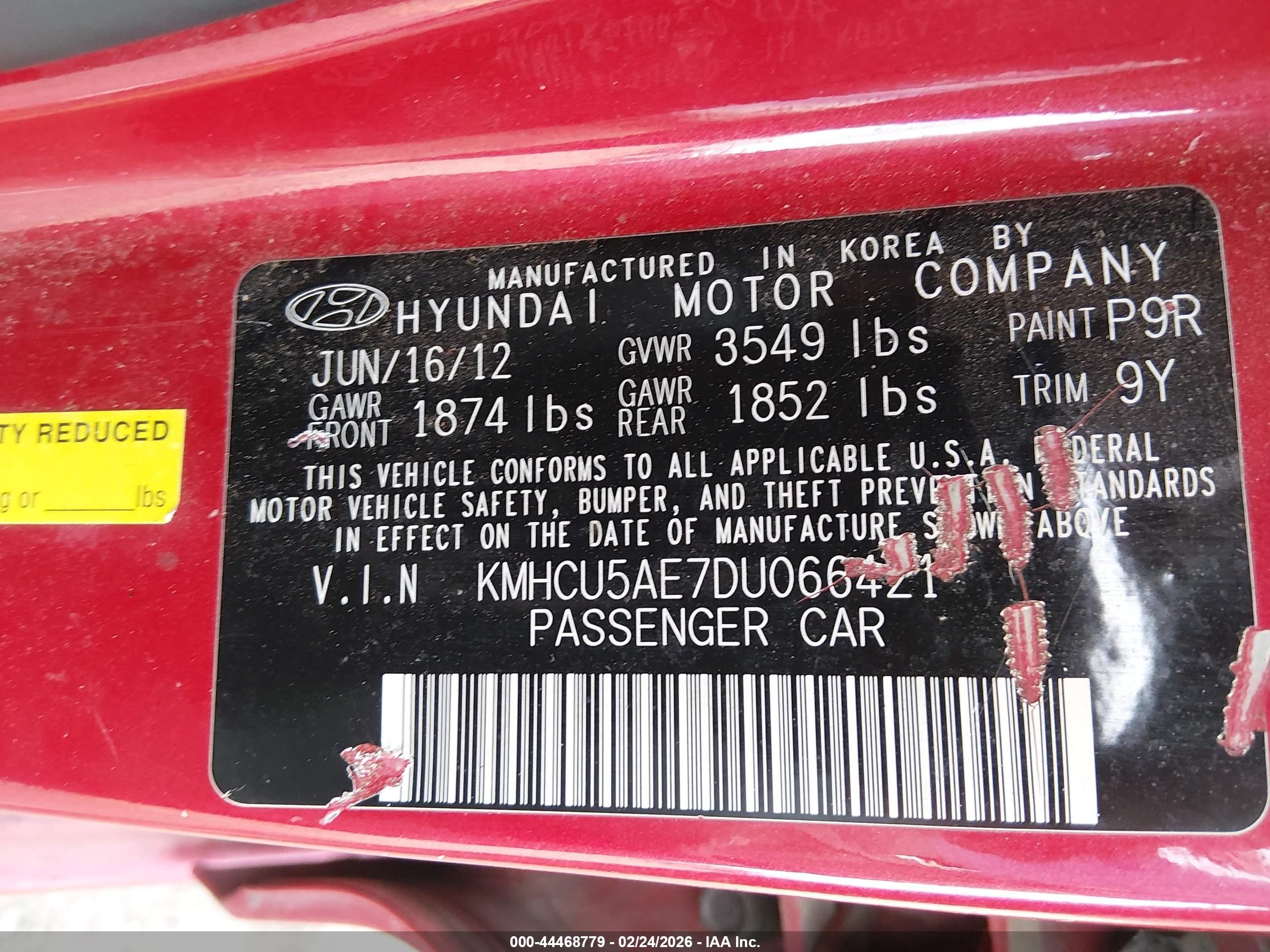 HYUNDAI ACCENT image 9