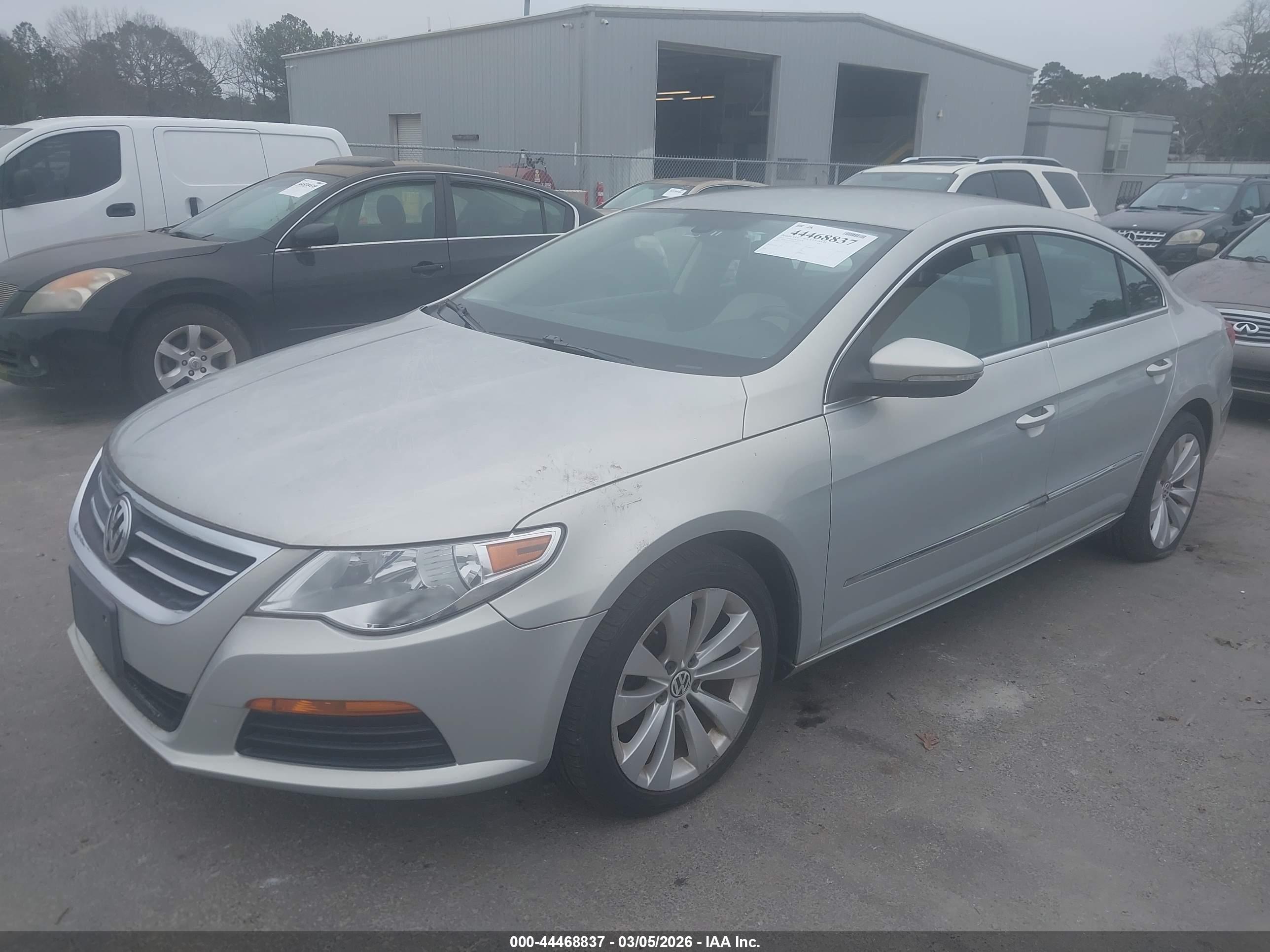 VOLKSWAGEN CC image 2