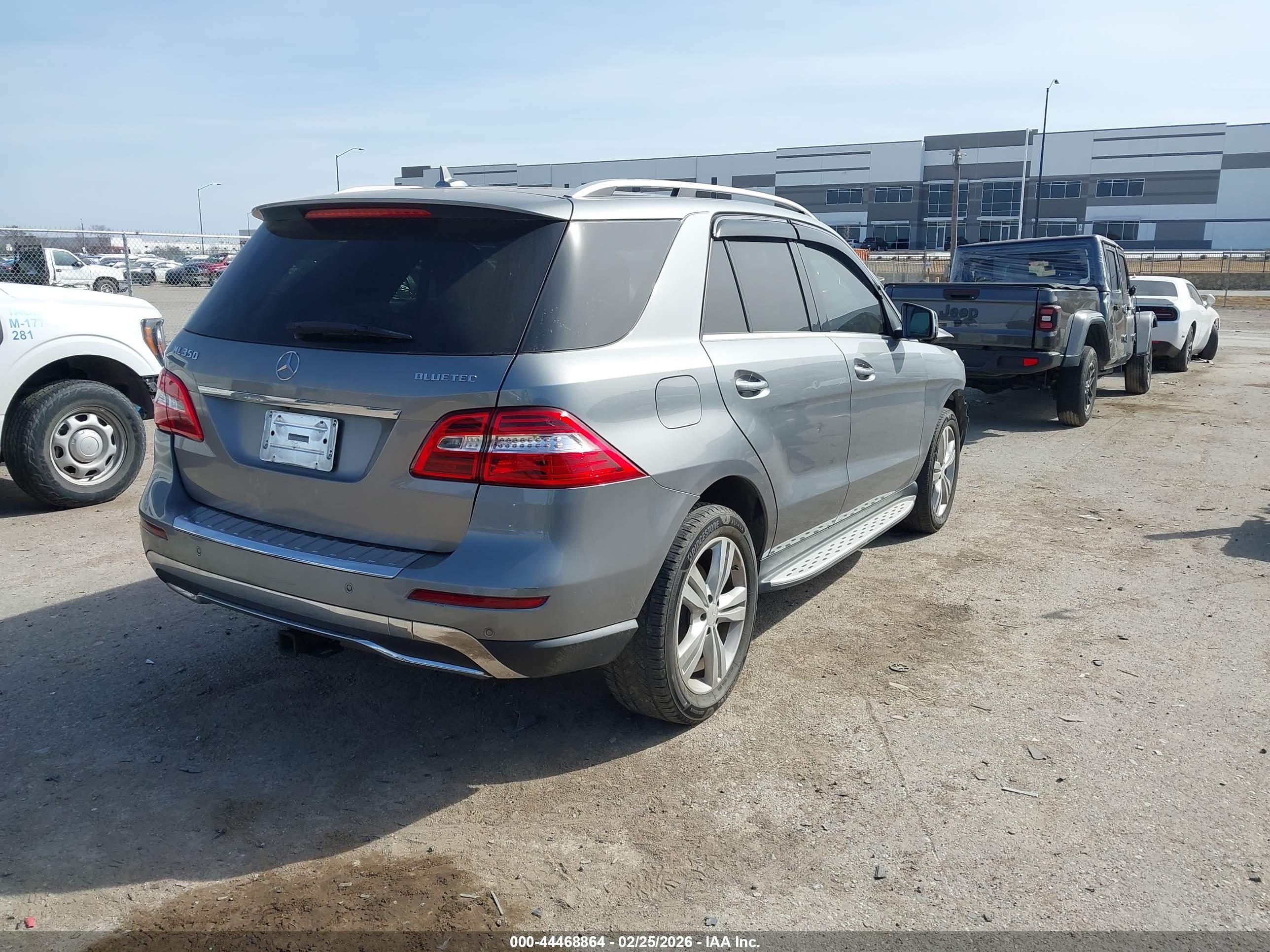 MERCEDES-BENZ ML image 4
