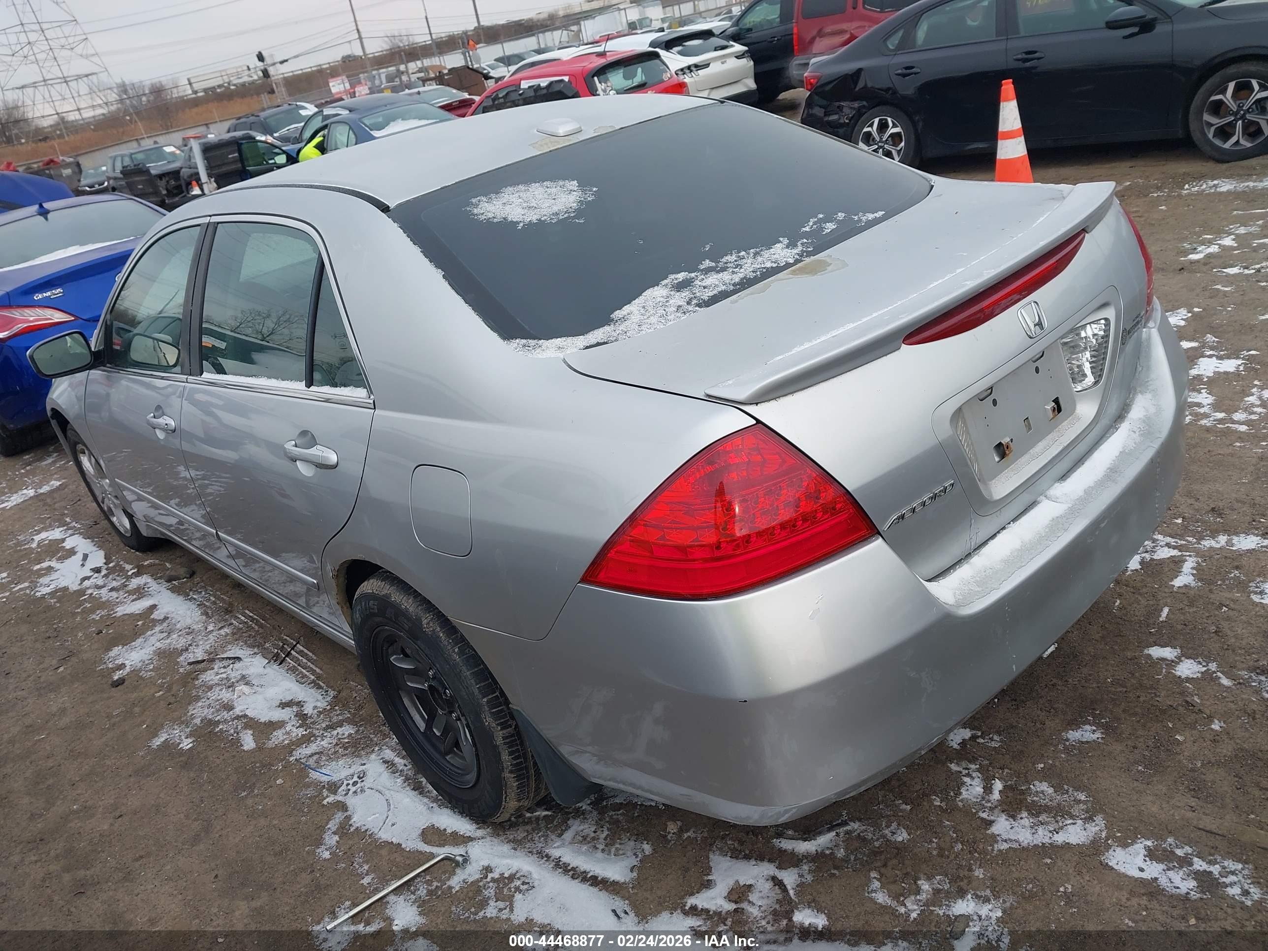 HONDA ACCORD image 3