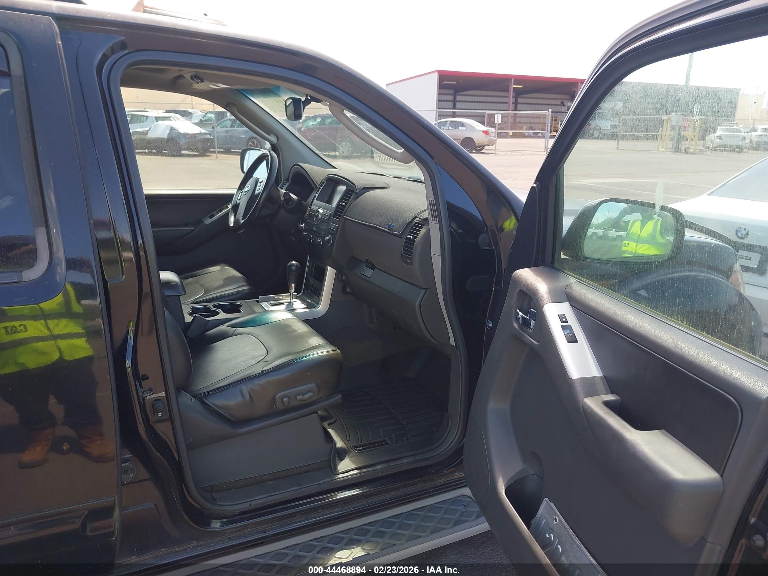 NISSAN PATHFINDER image 5