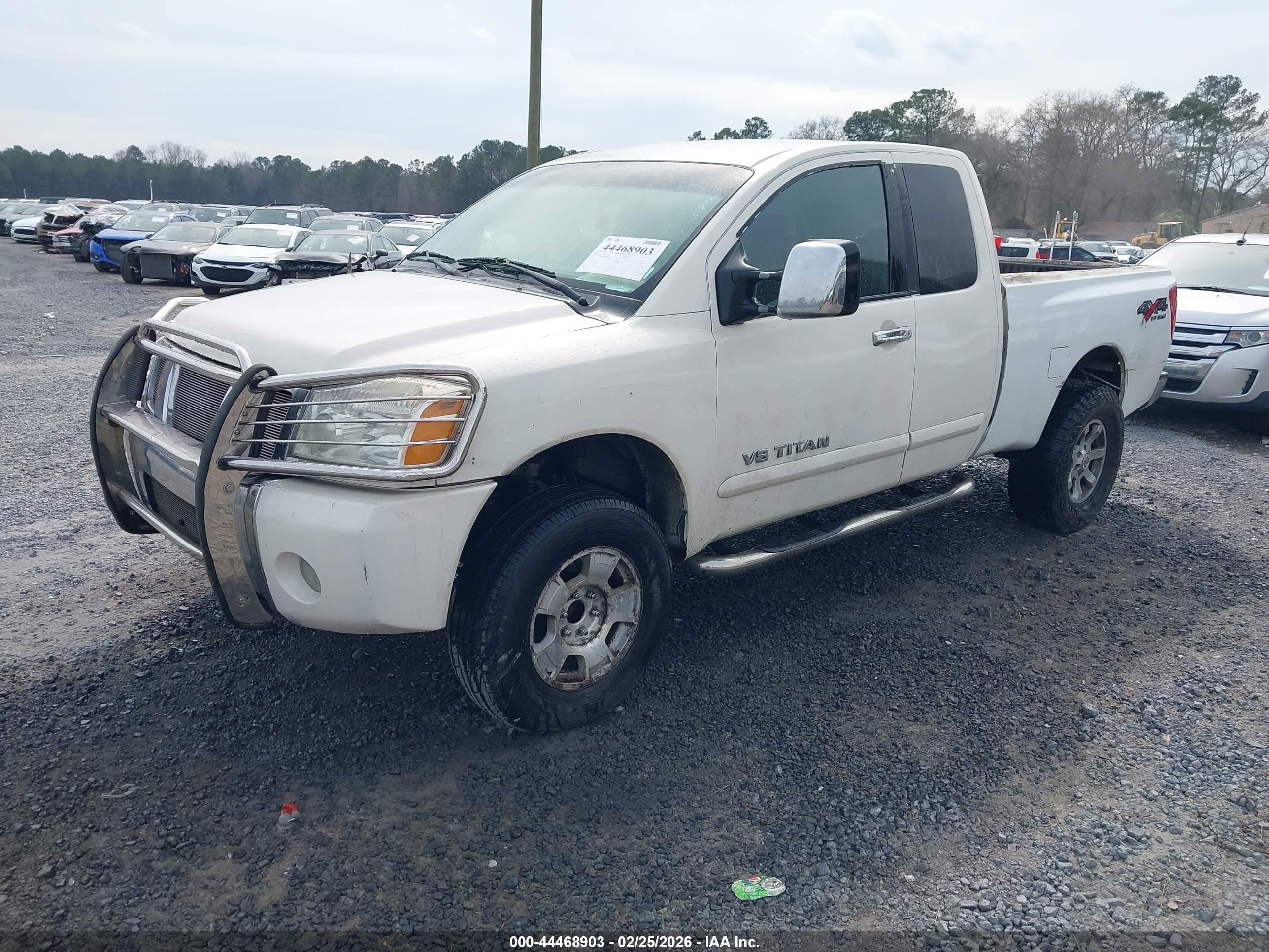 NISSAN TITAN image 2