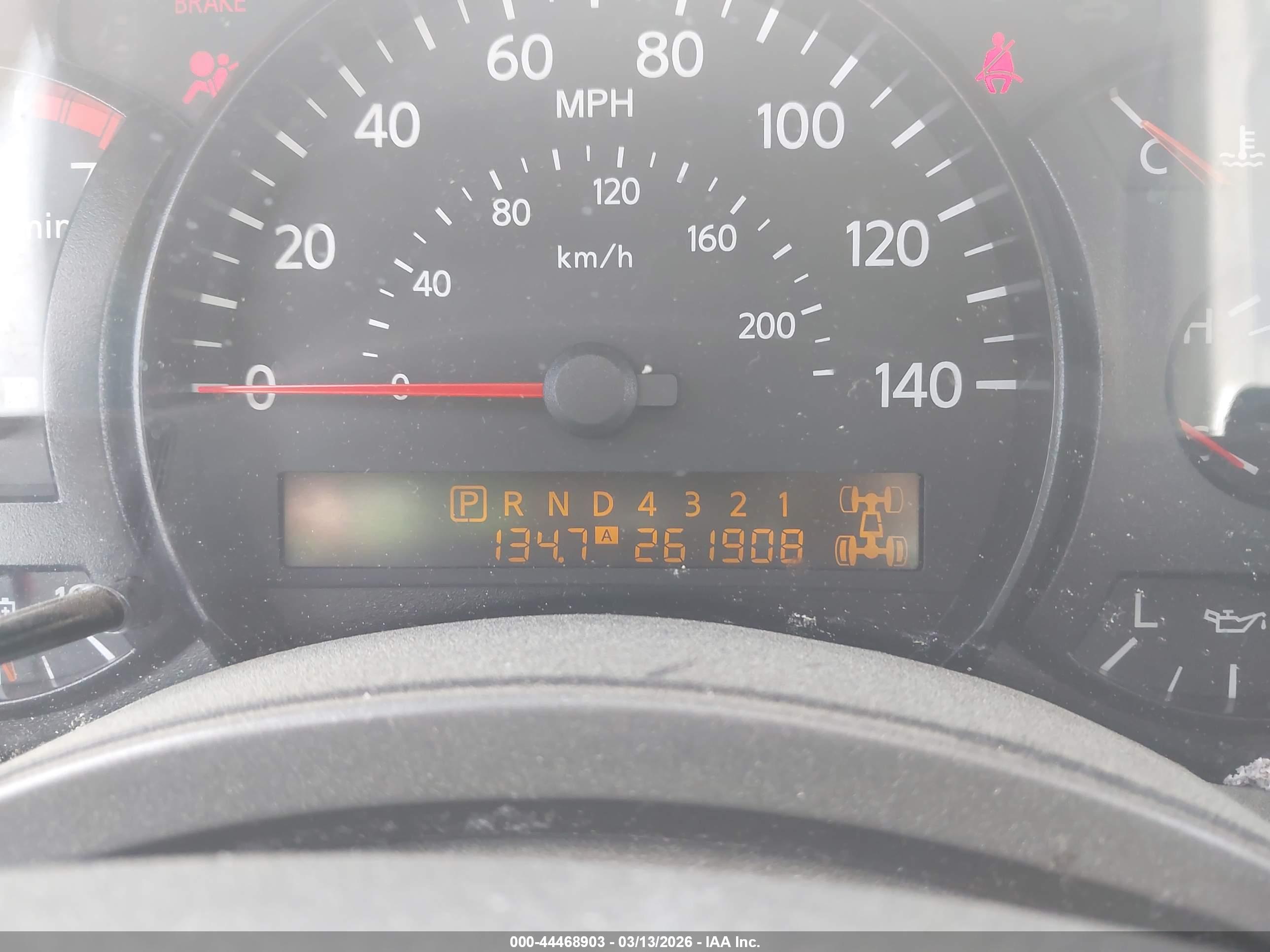 NISSAN TITAN image 7
