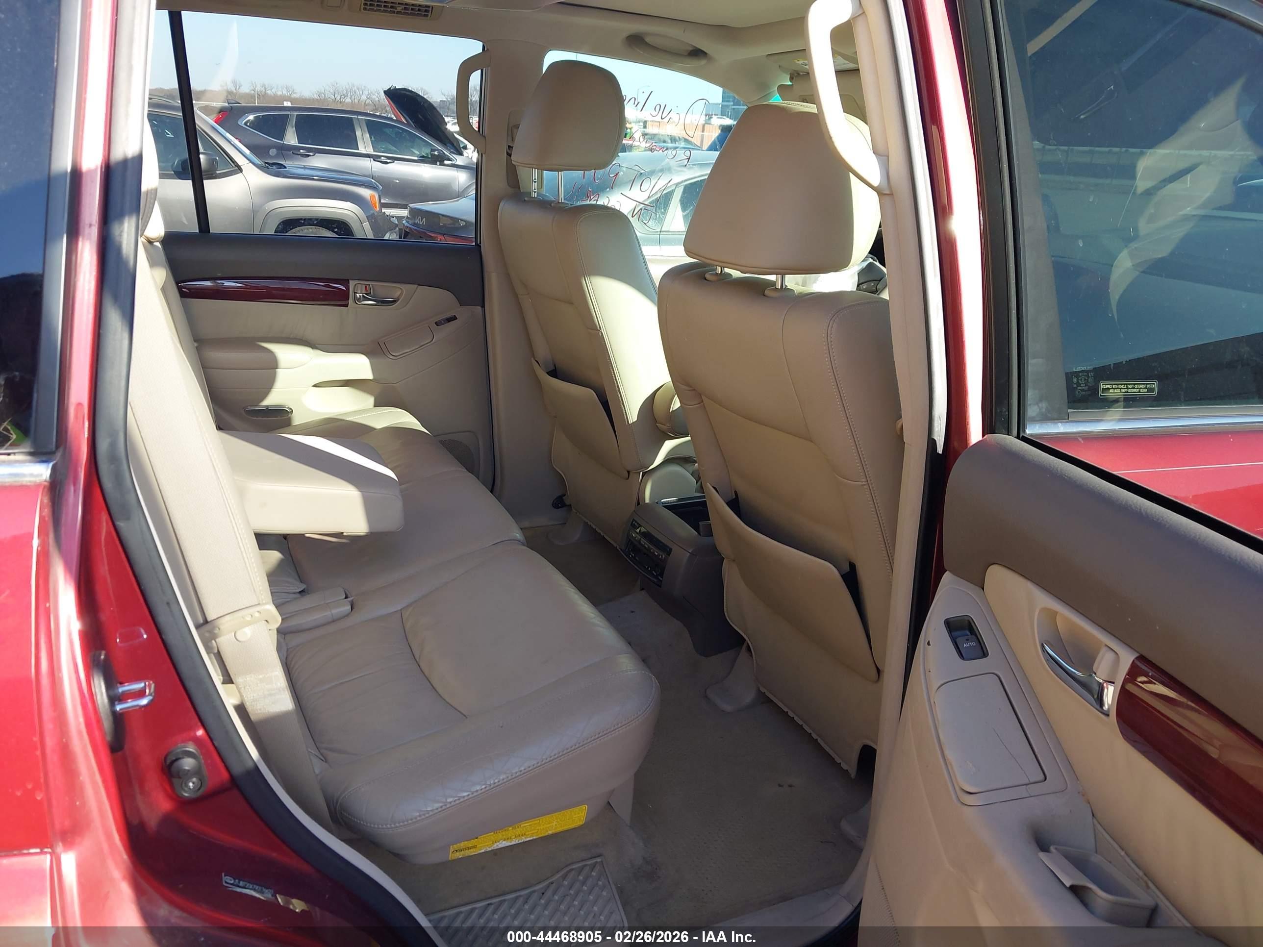 LEXUS GX image 8