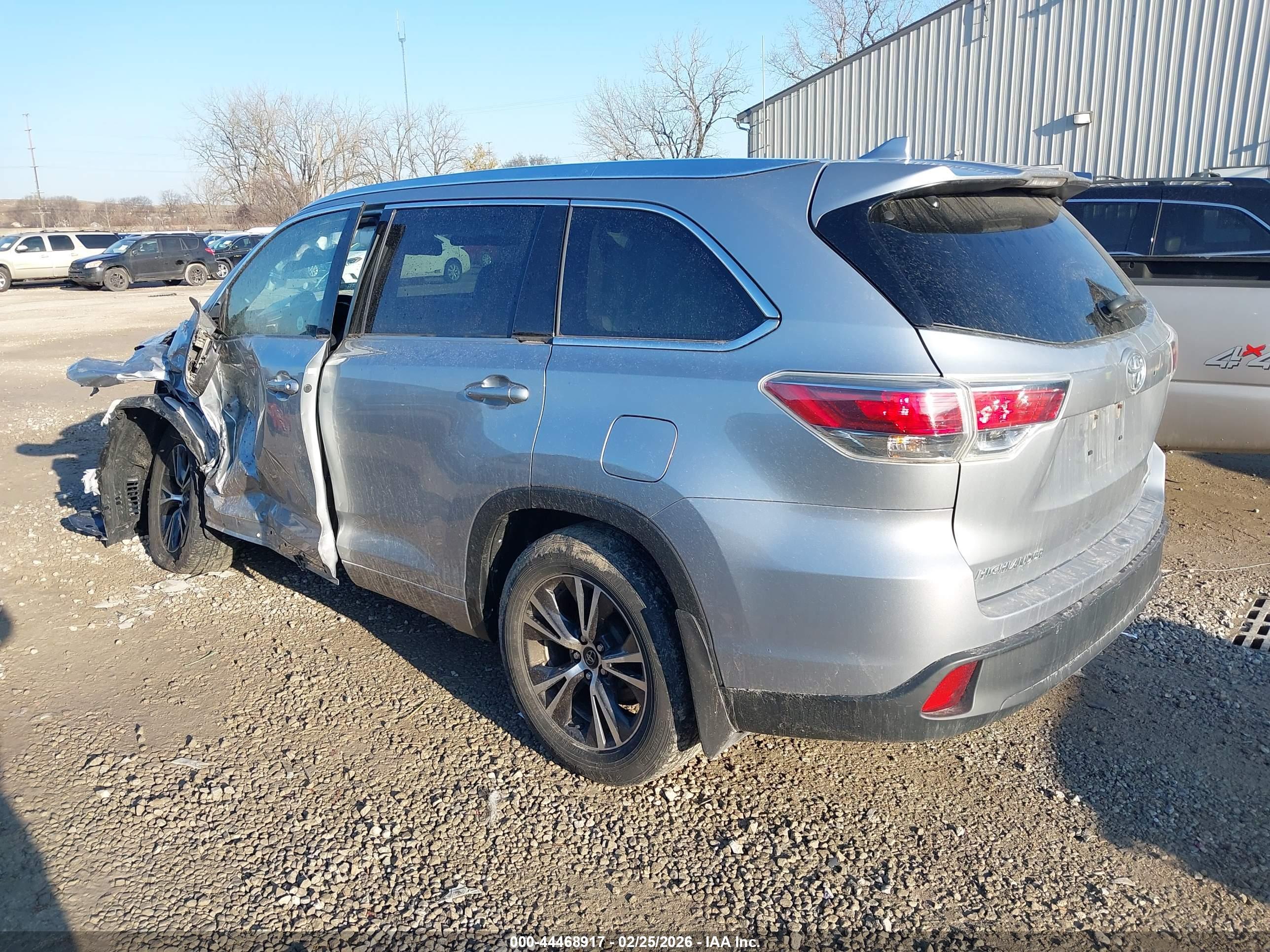 TOYOTA HIGHLANDER image 3