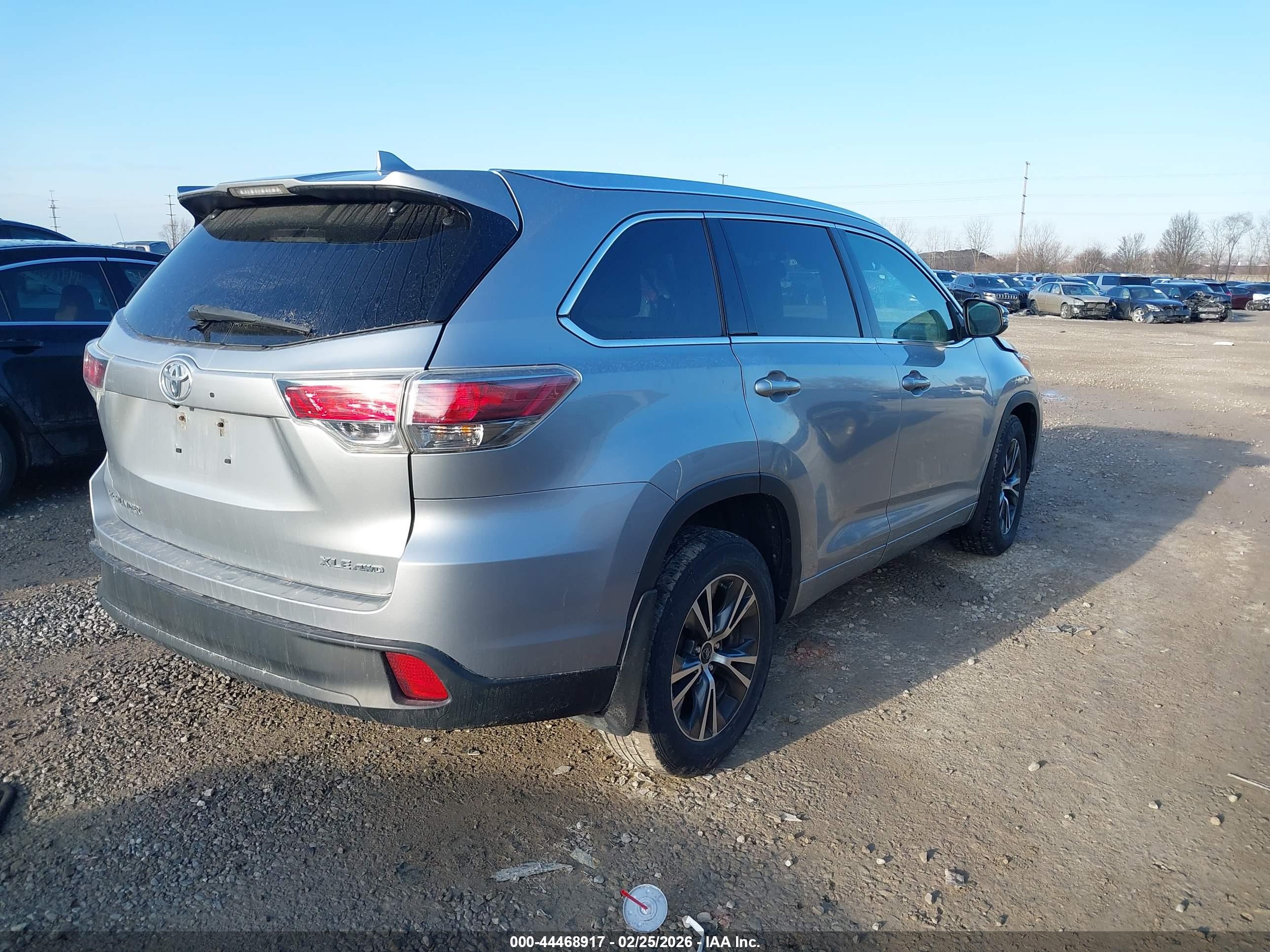 TOYOTA HIGHLANDER image 4