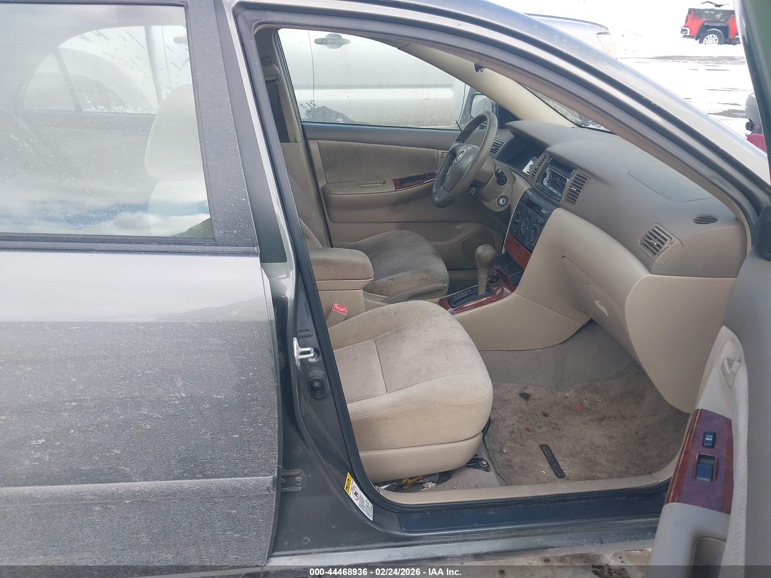 TOYOTA COROLLA image 5