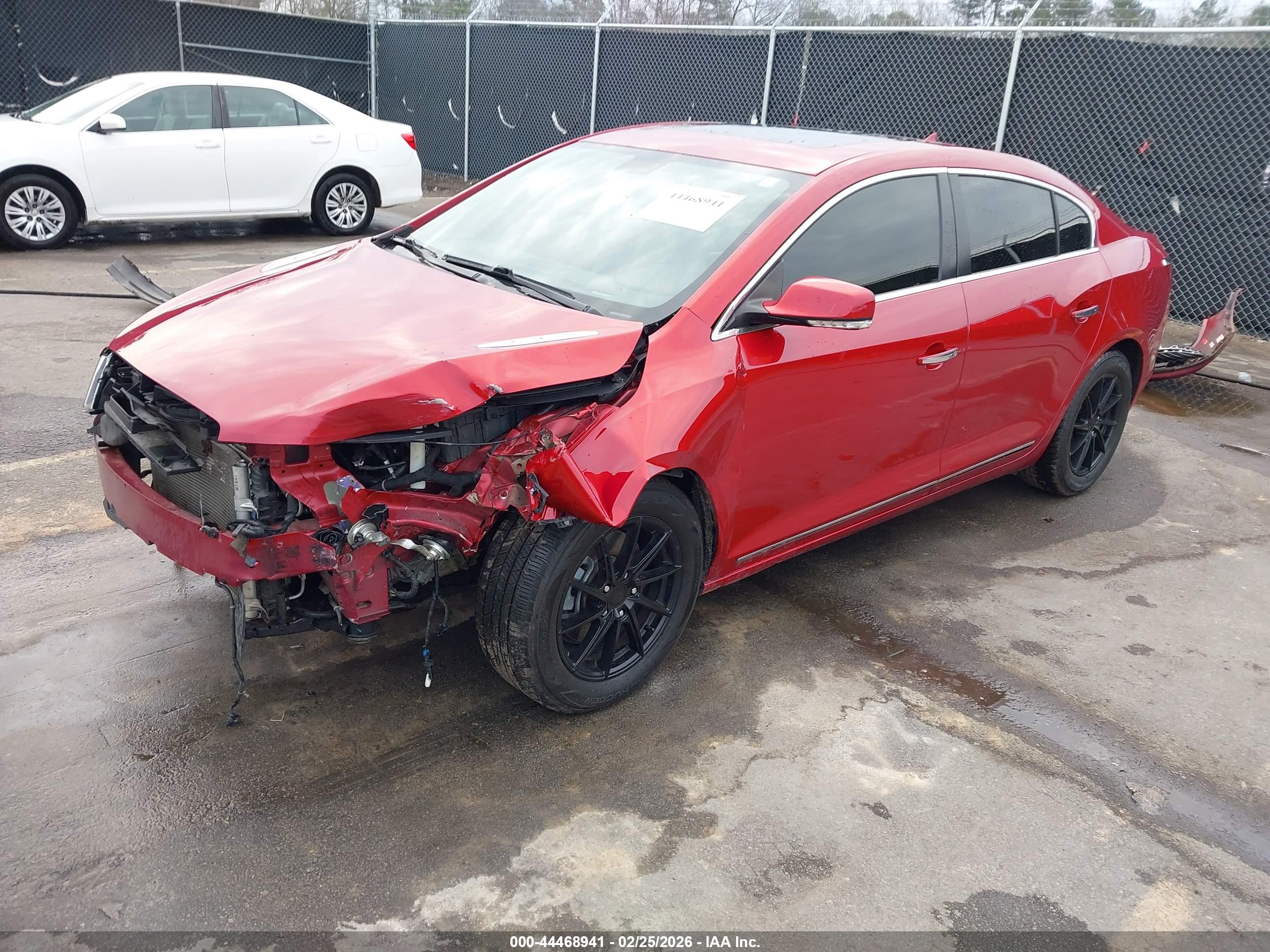 BUICK LACROSSE image 2