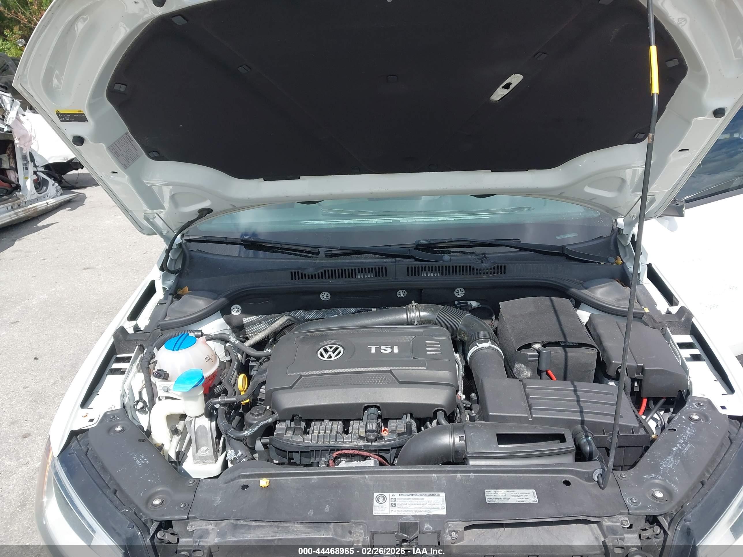 VOLKSWAGEN JETTA image 10