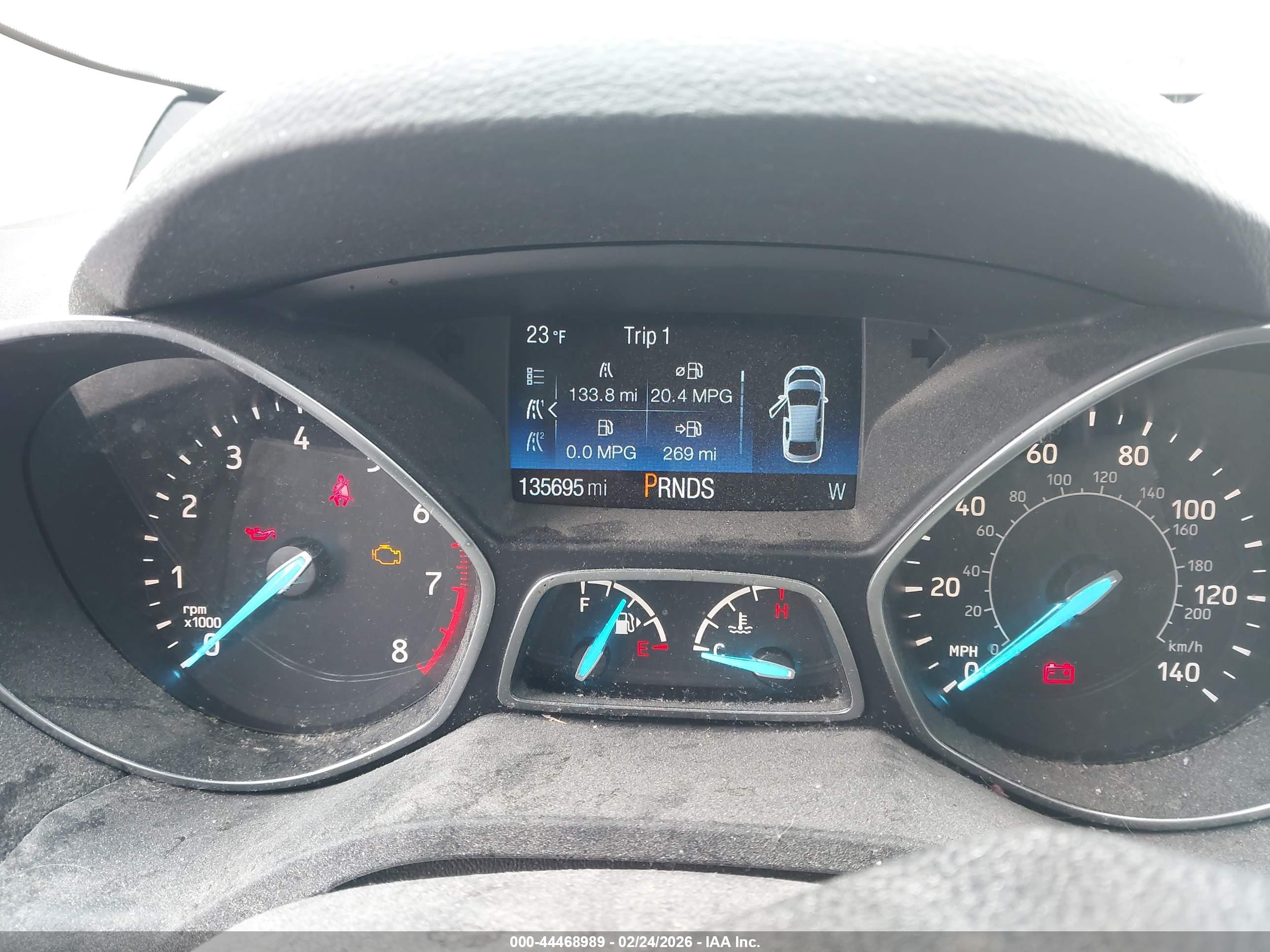 FORD ESCAPE image 7
