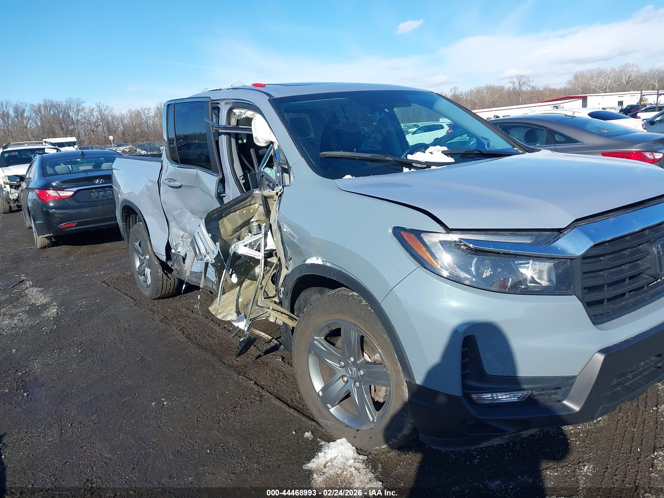 HONDA RIDGELINE image 6