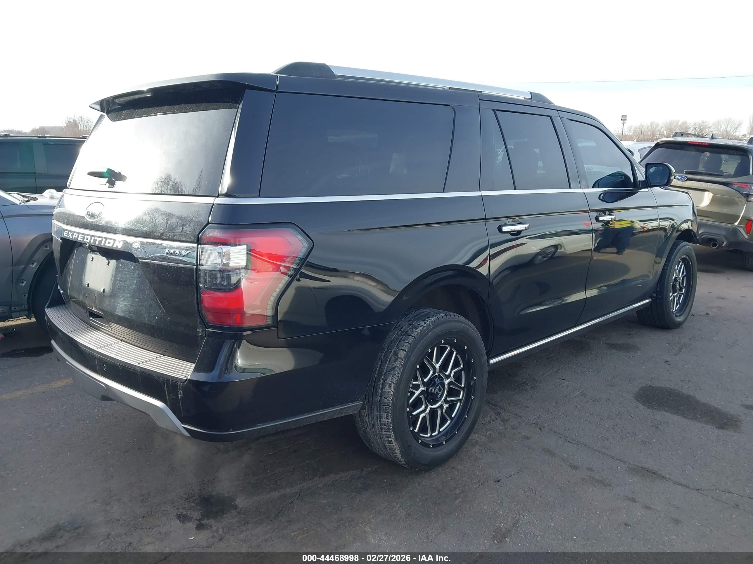 FORD EXPEDITION image 4