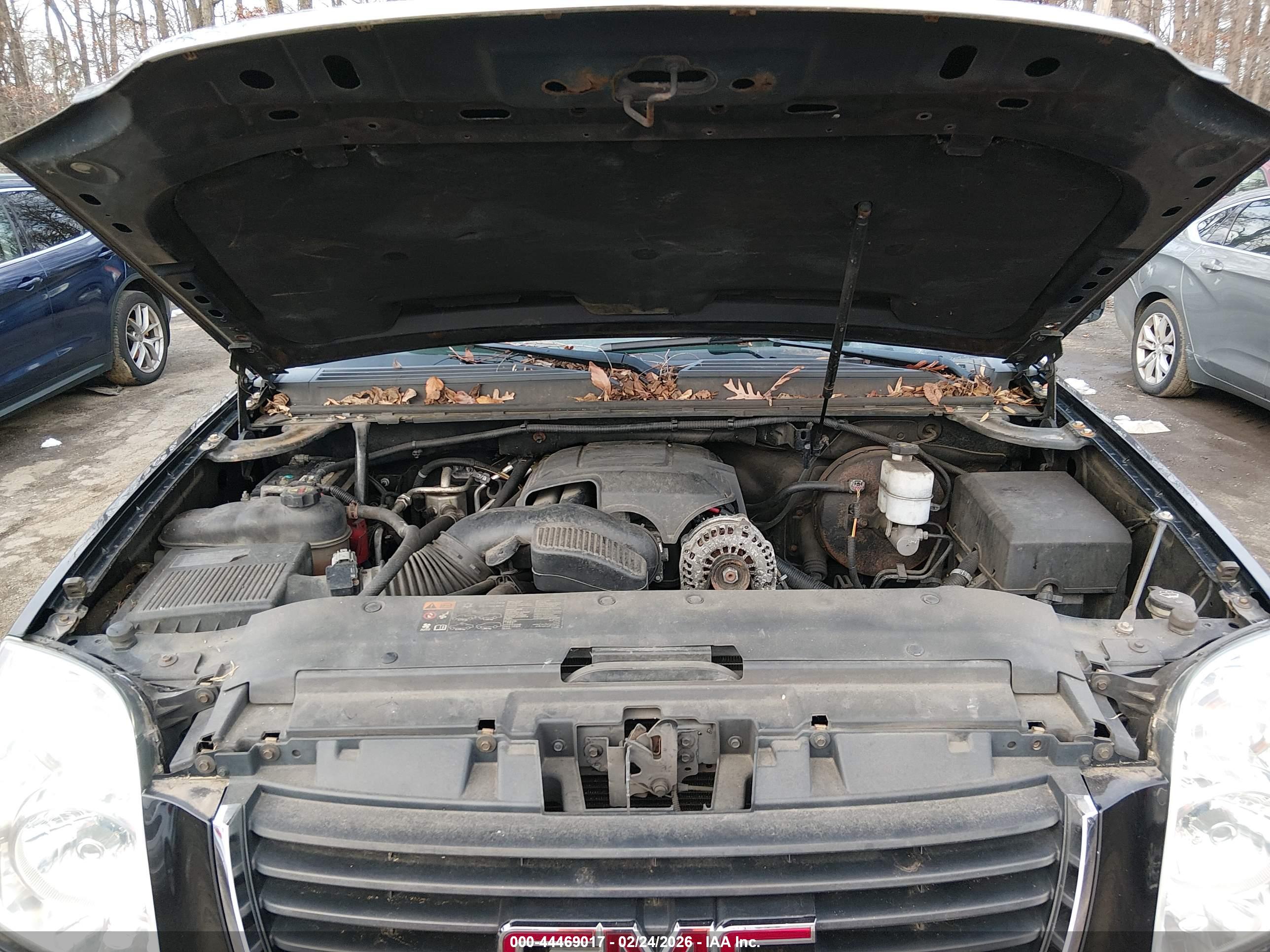 GMC YUKON image 10