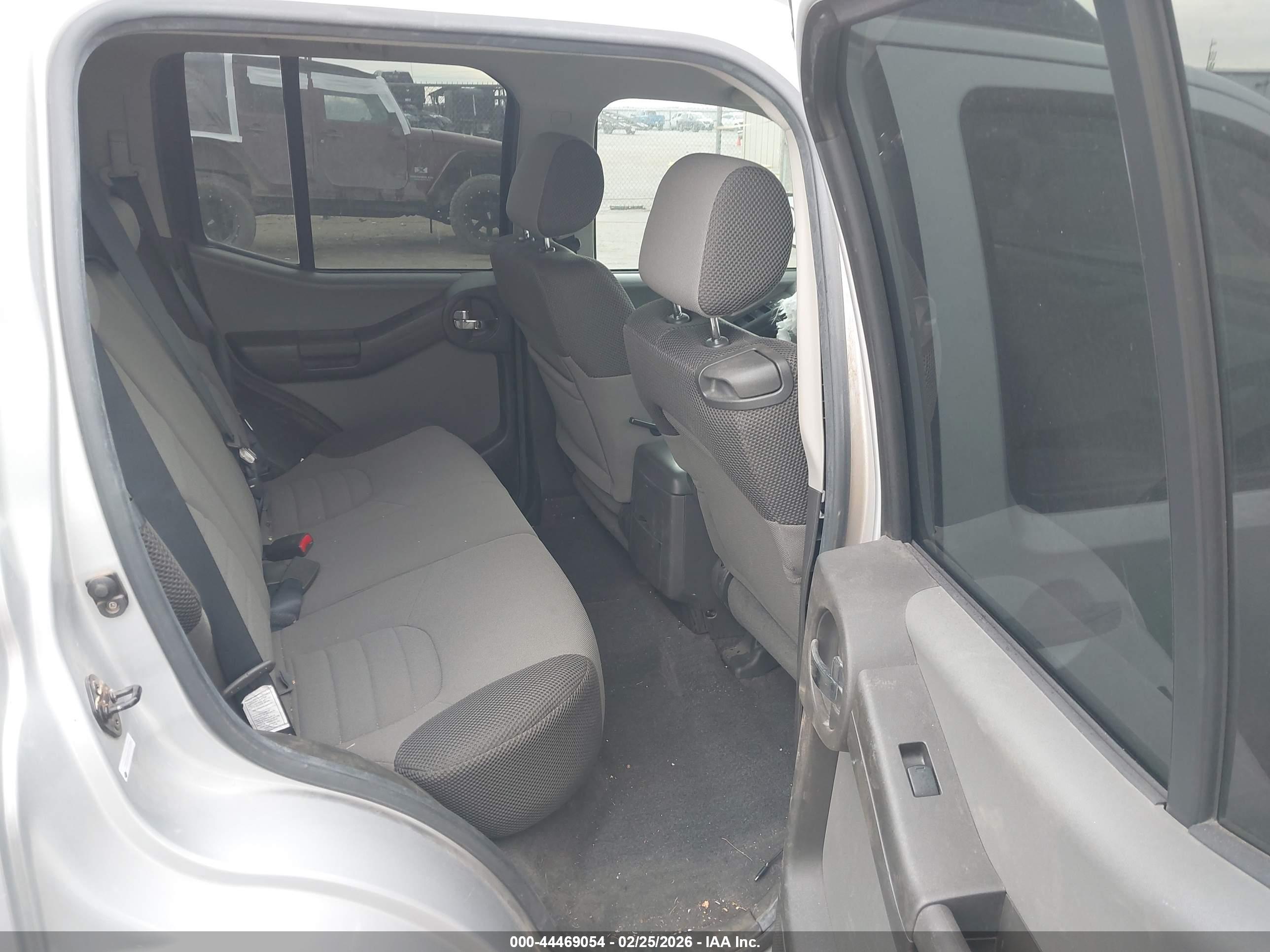NISSAN XTERRA image 8