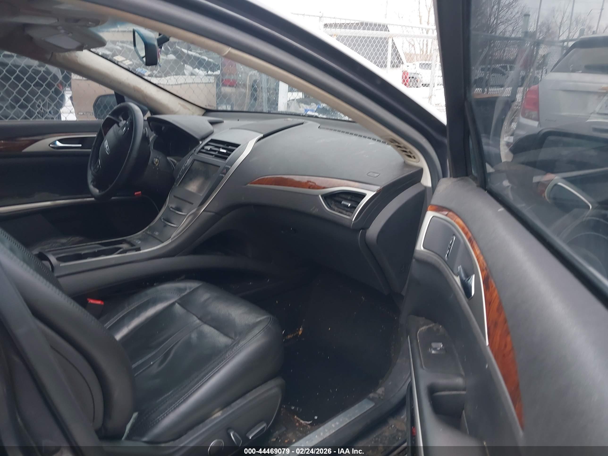 LINCOLN MKZ image 5