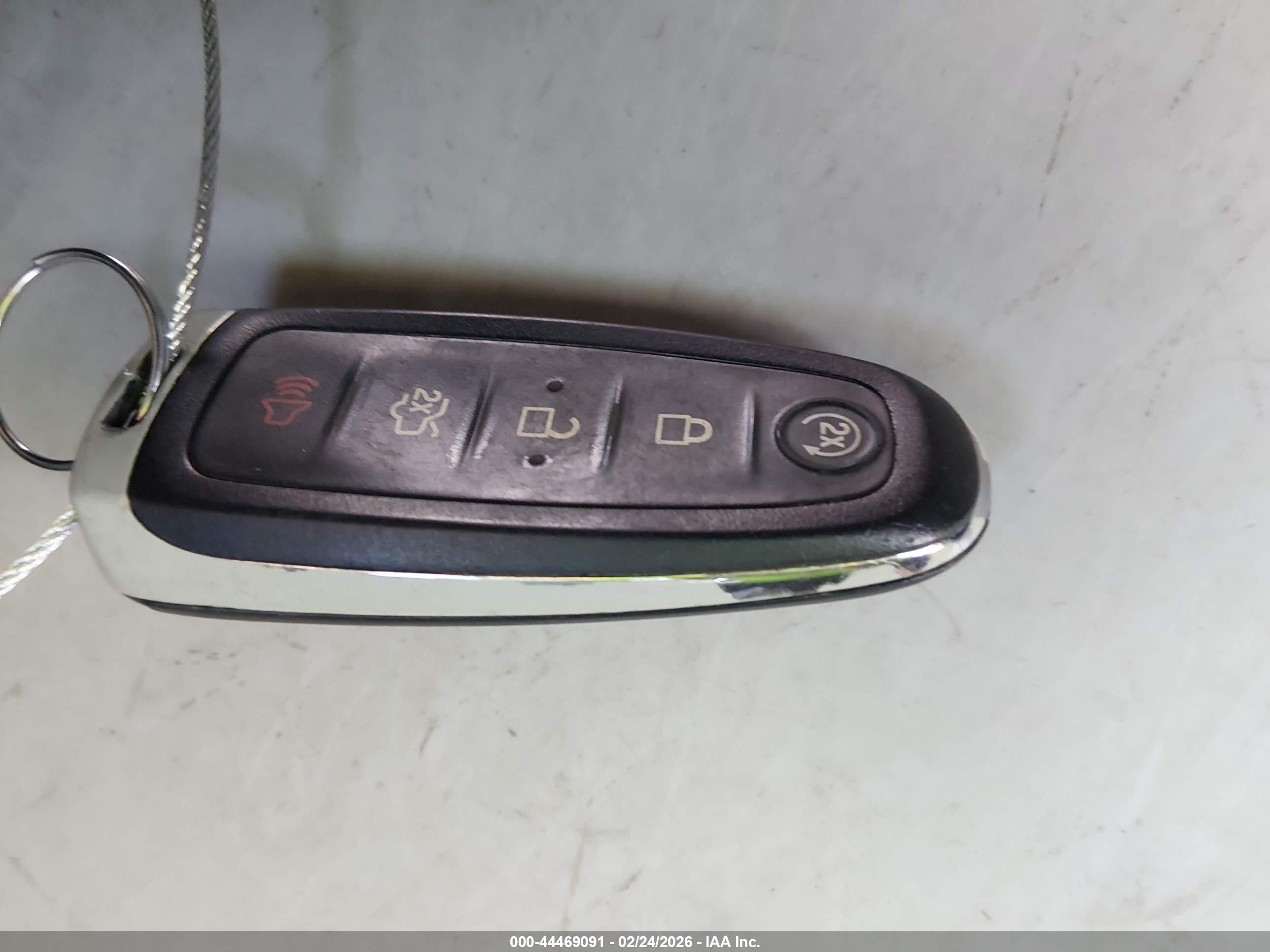 FORD ESCAPE image 11