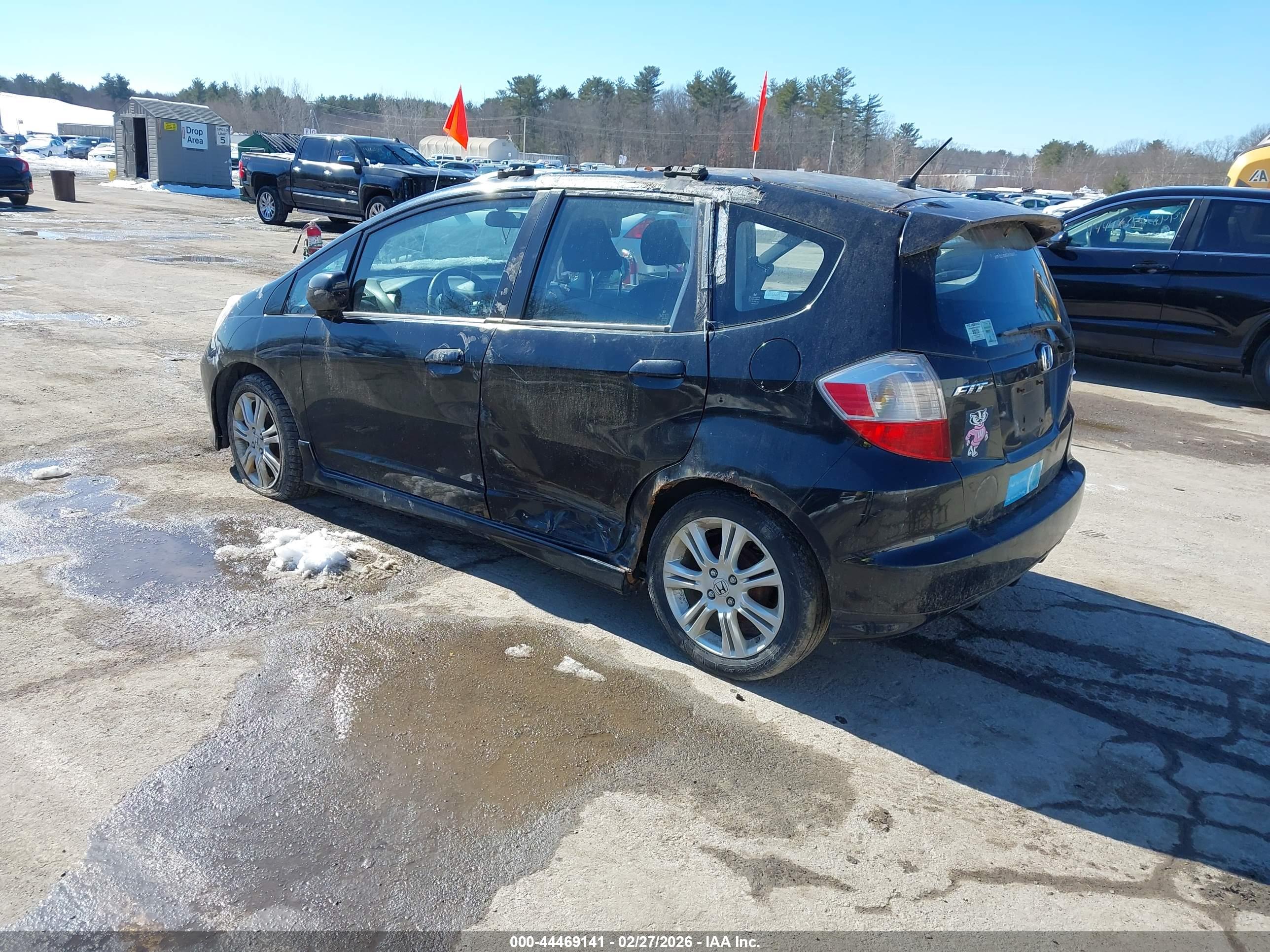 HONDA FIT image 3