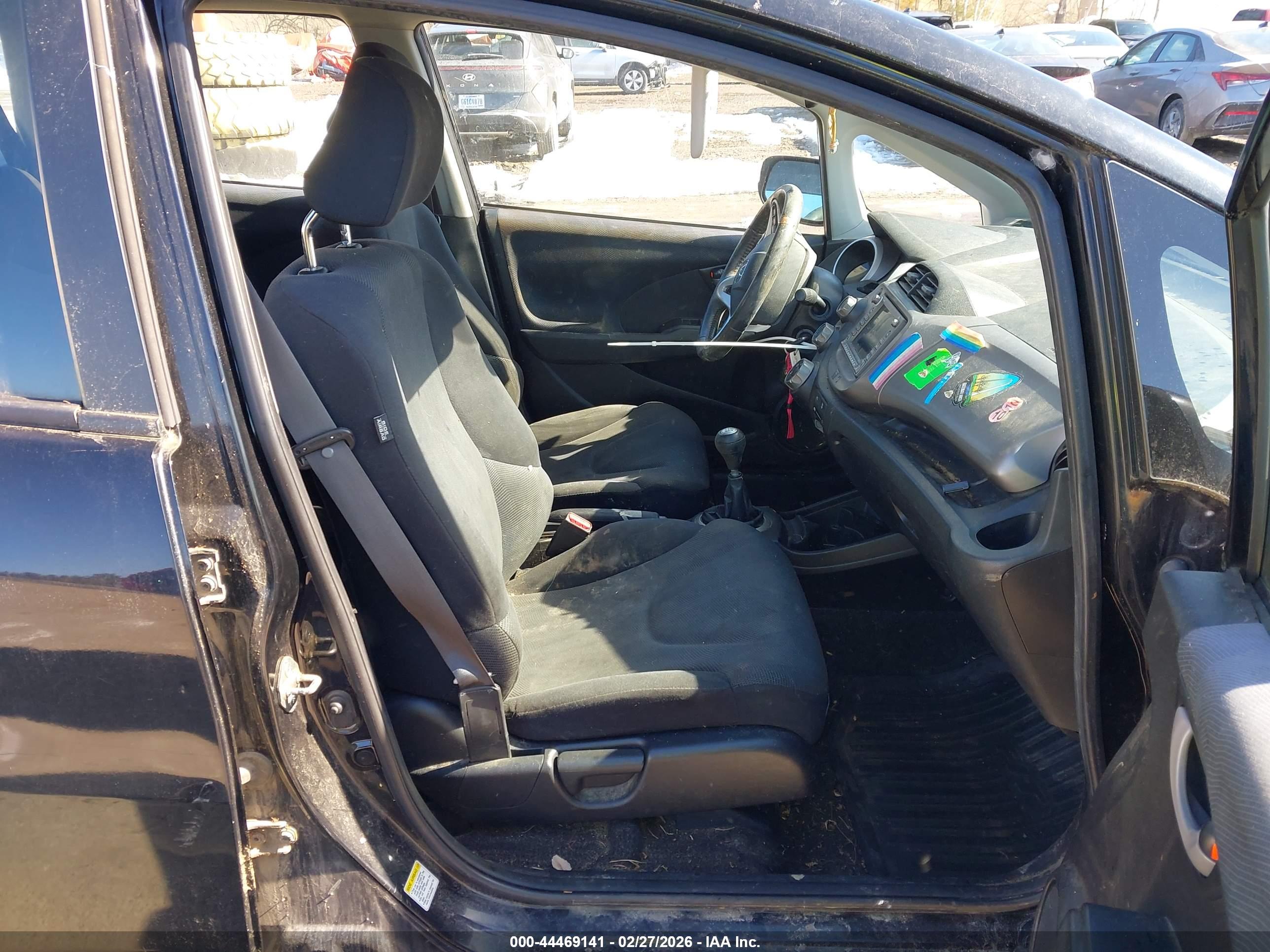 HONDA FIT image 5