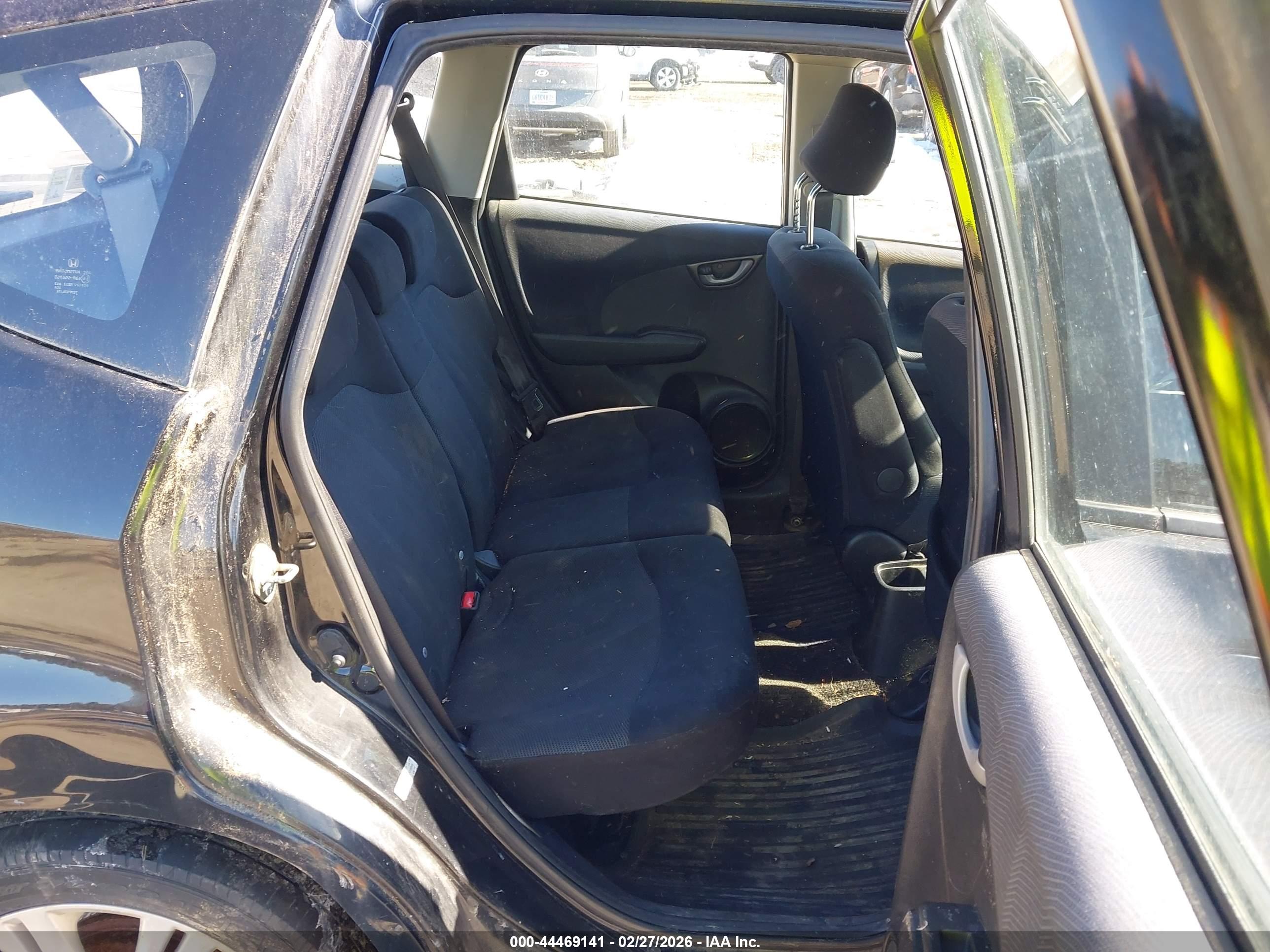 HONDA FIT image 8