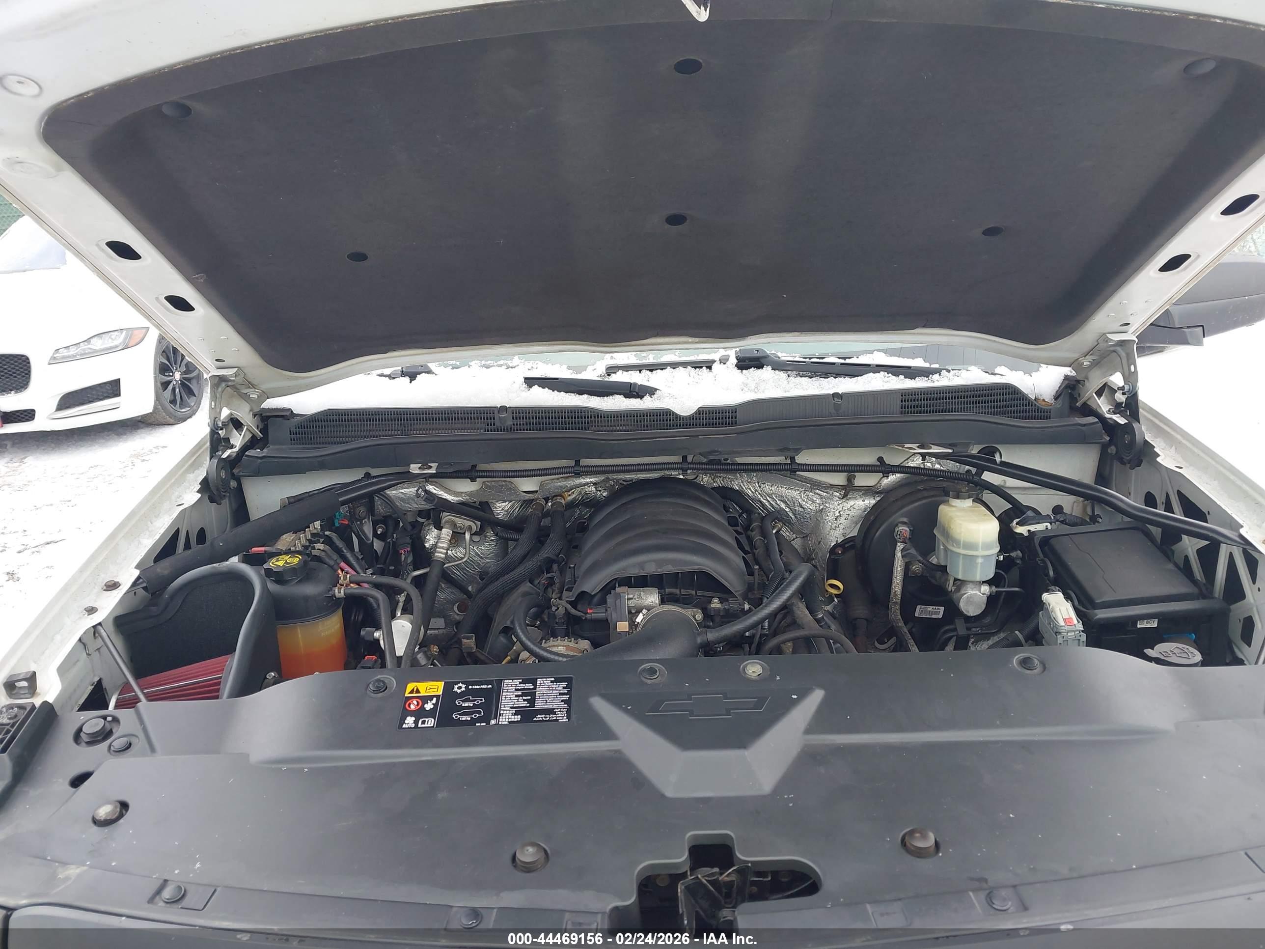 CHEVROLET SILVERADO image 10