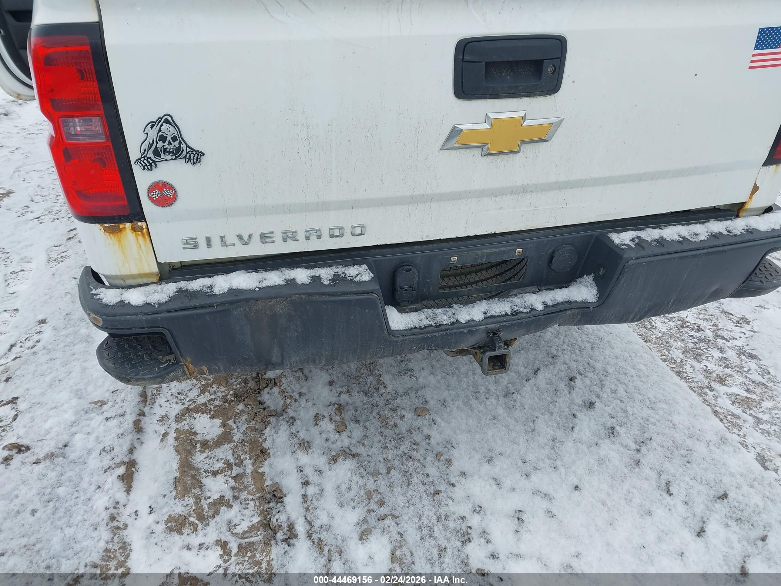 CHEVROLET SILVERADO image 6