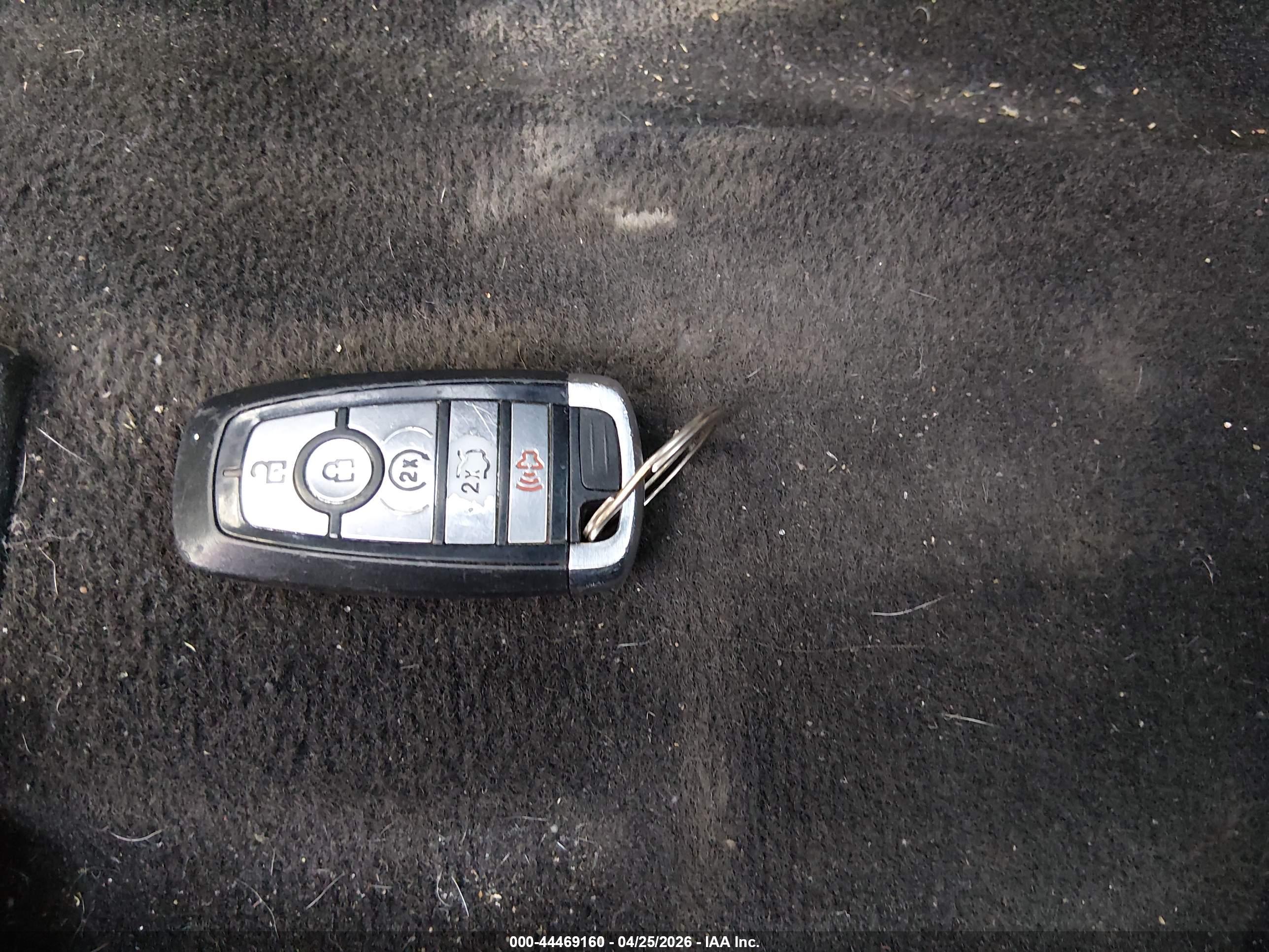FORD FUSION image 11