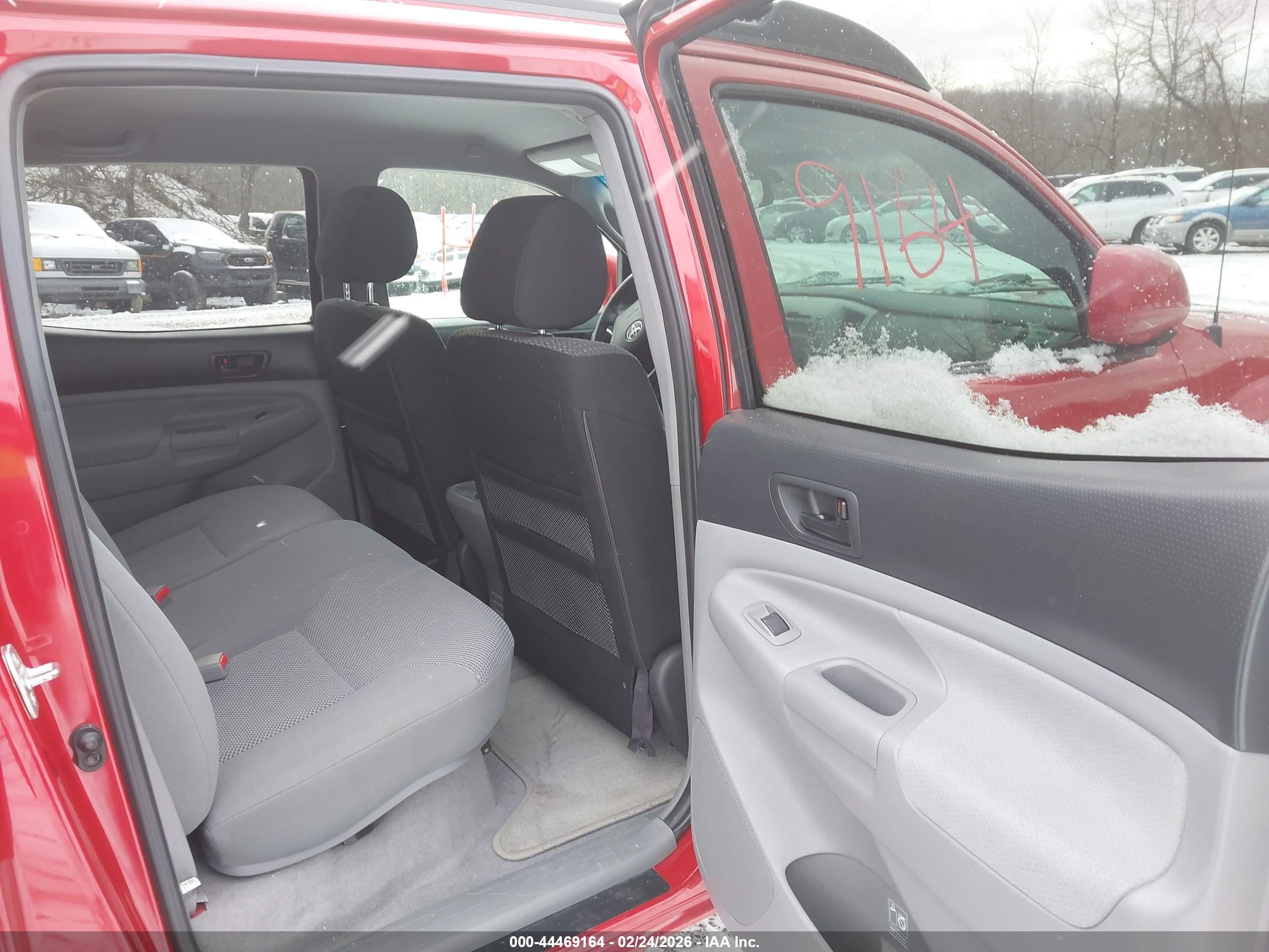 TOYOTA TACOMA image 8