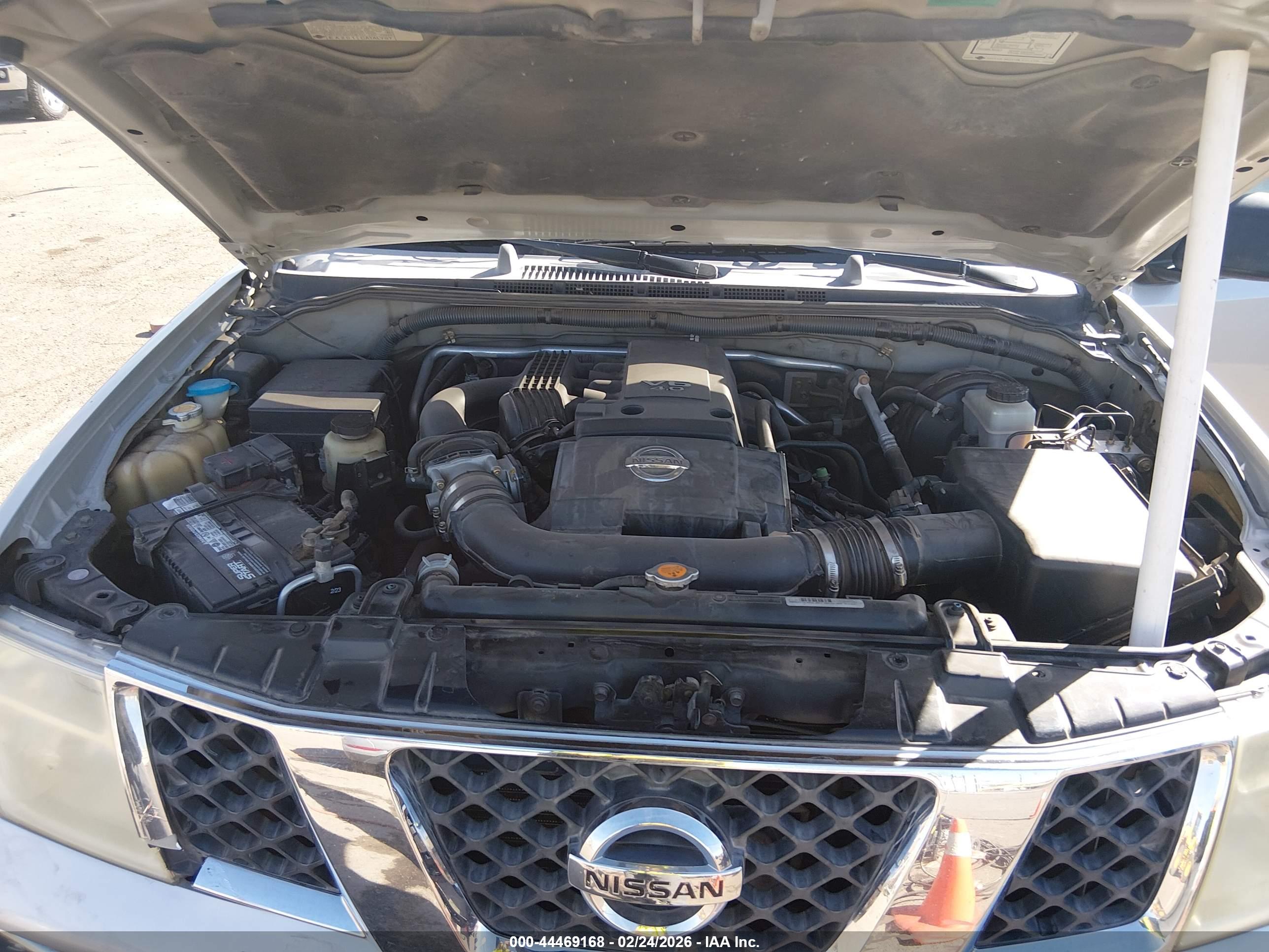 NISSAN FRONTIER image 10