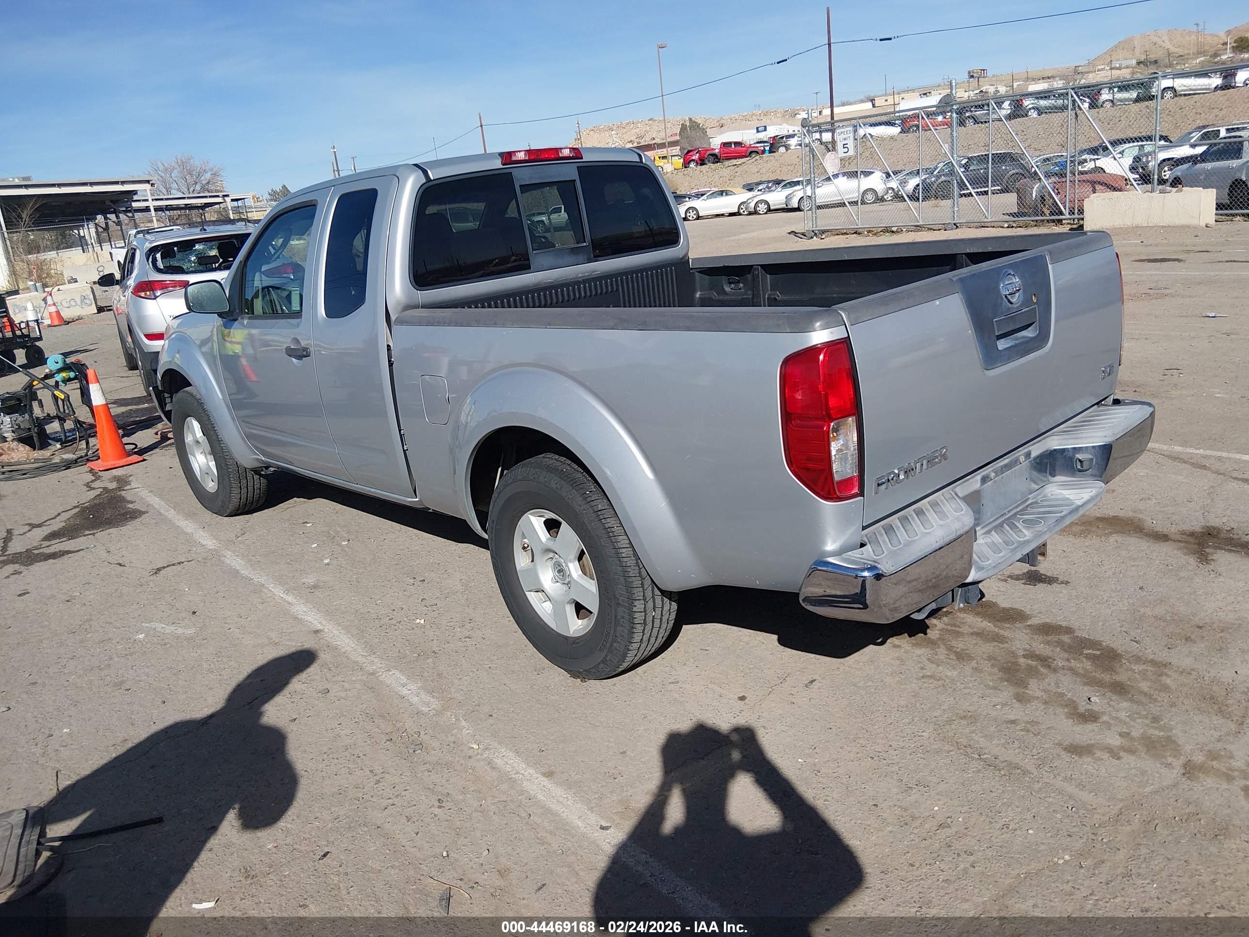 NISSAN FRONTIER image 3