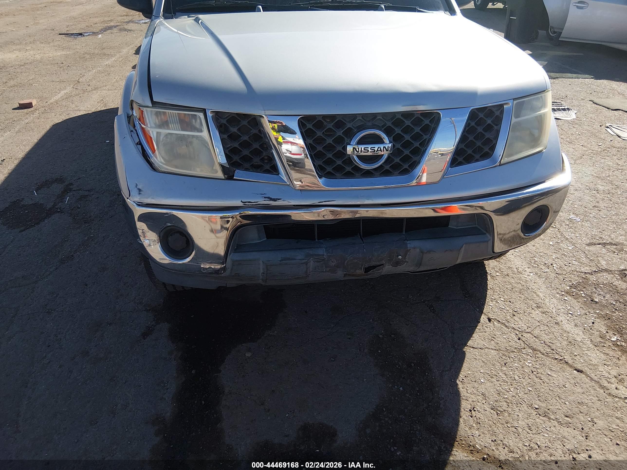 NISSAN FRONTIER image 6