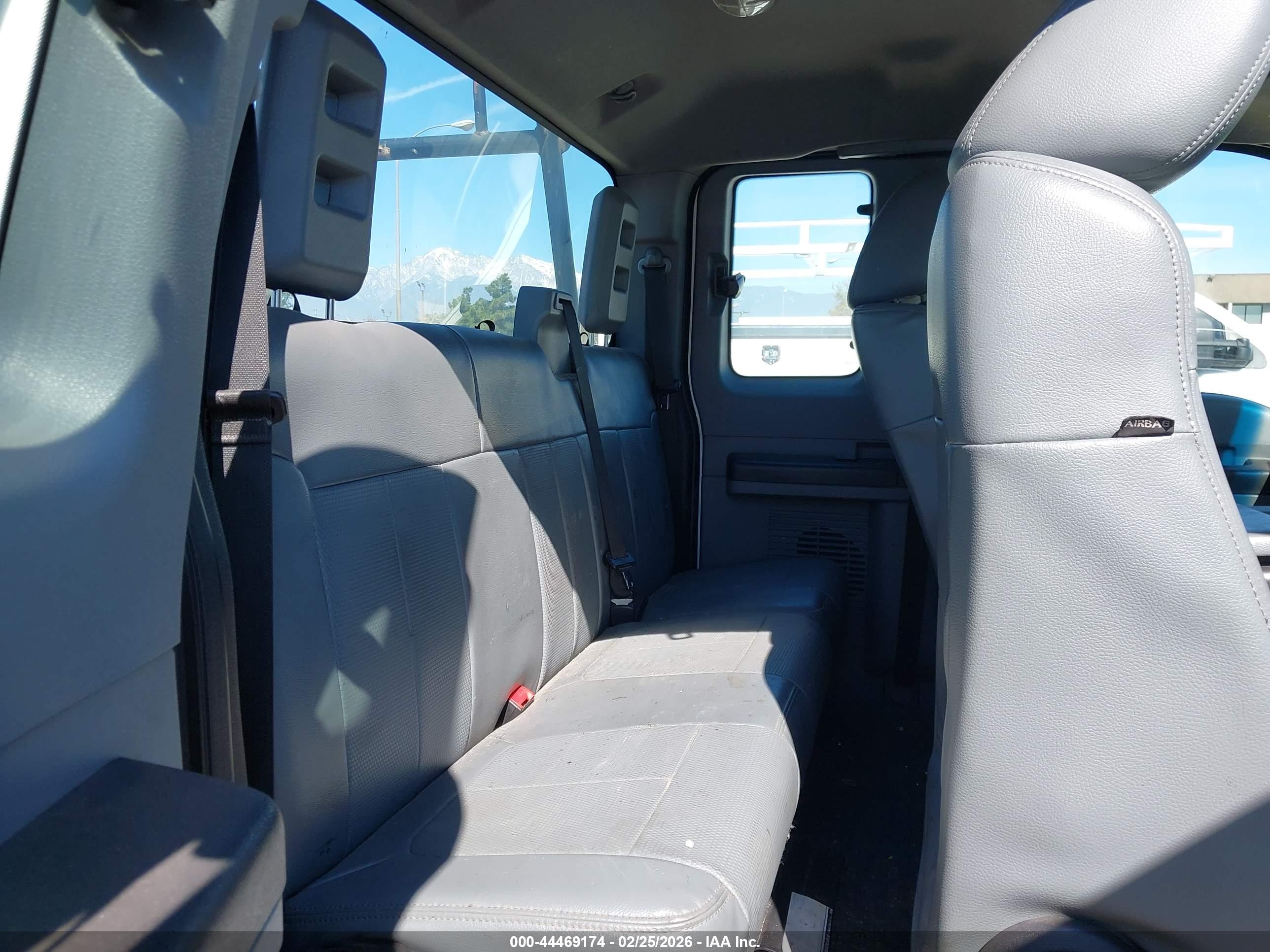 FORD F-250 image 8