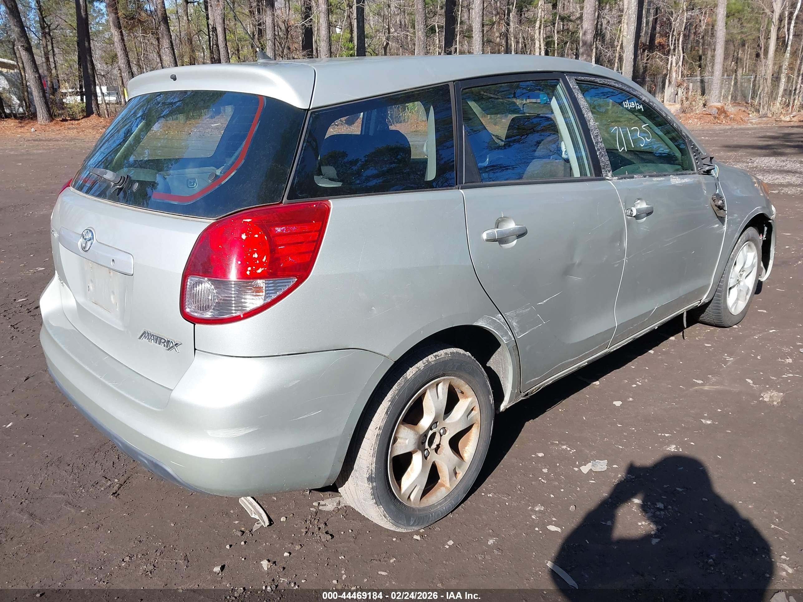 TOYOTA MATRIX image 4