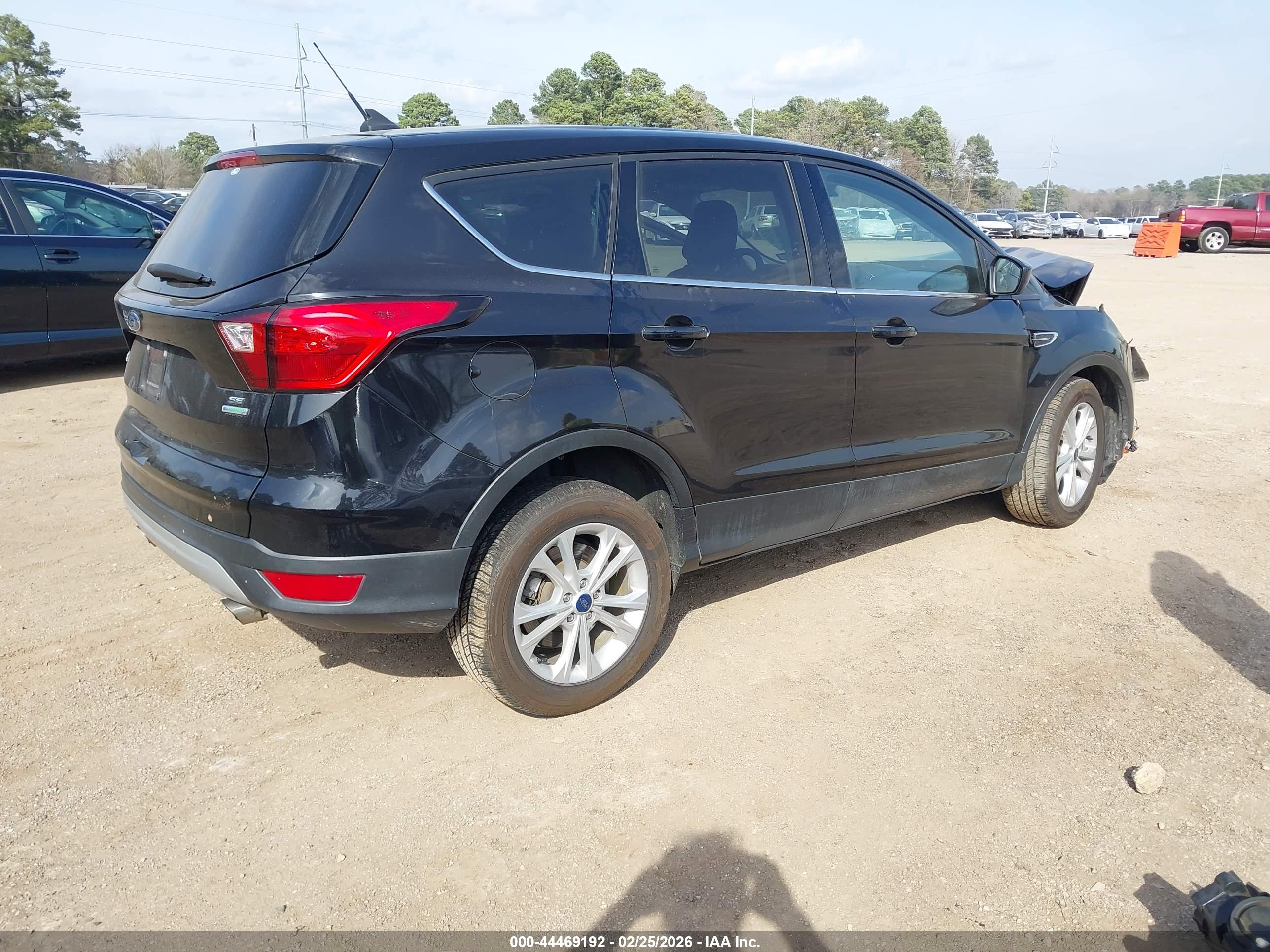 FORD ESCAPE image 4