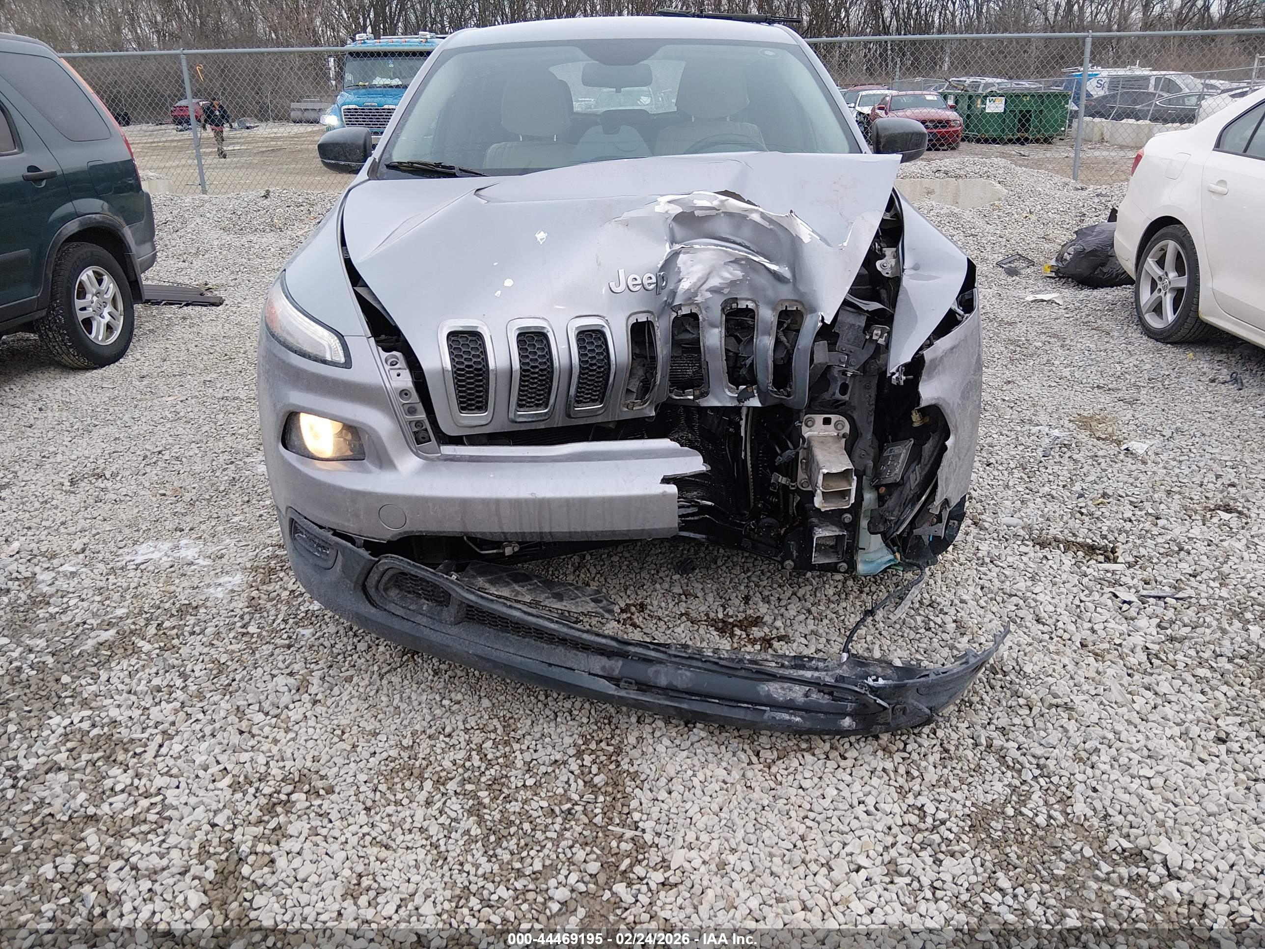 JEEP CHEROKEE image 6