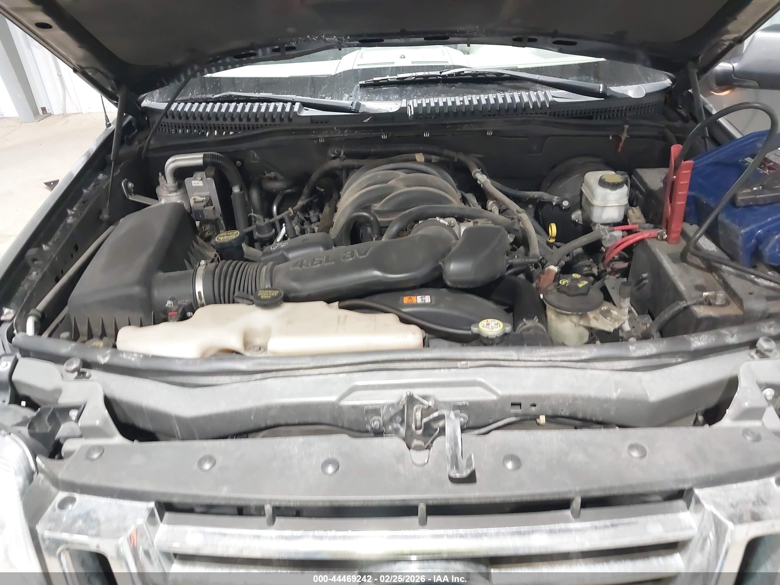 FORD EXPLORER image 10