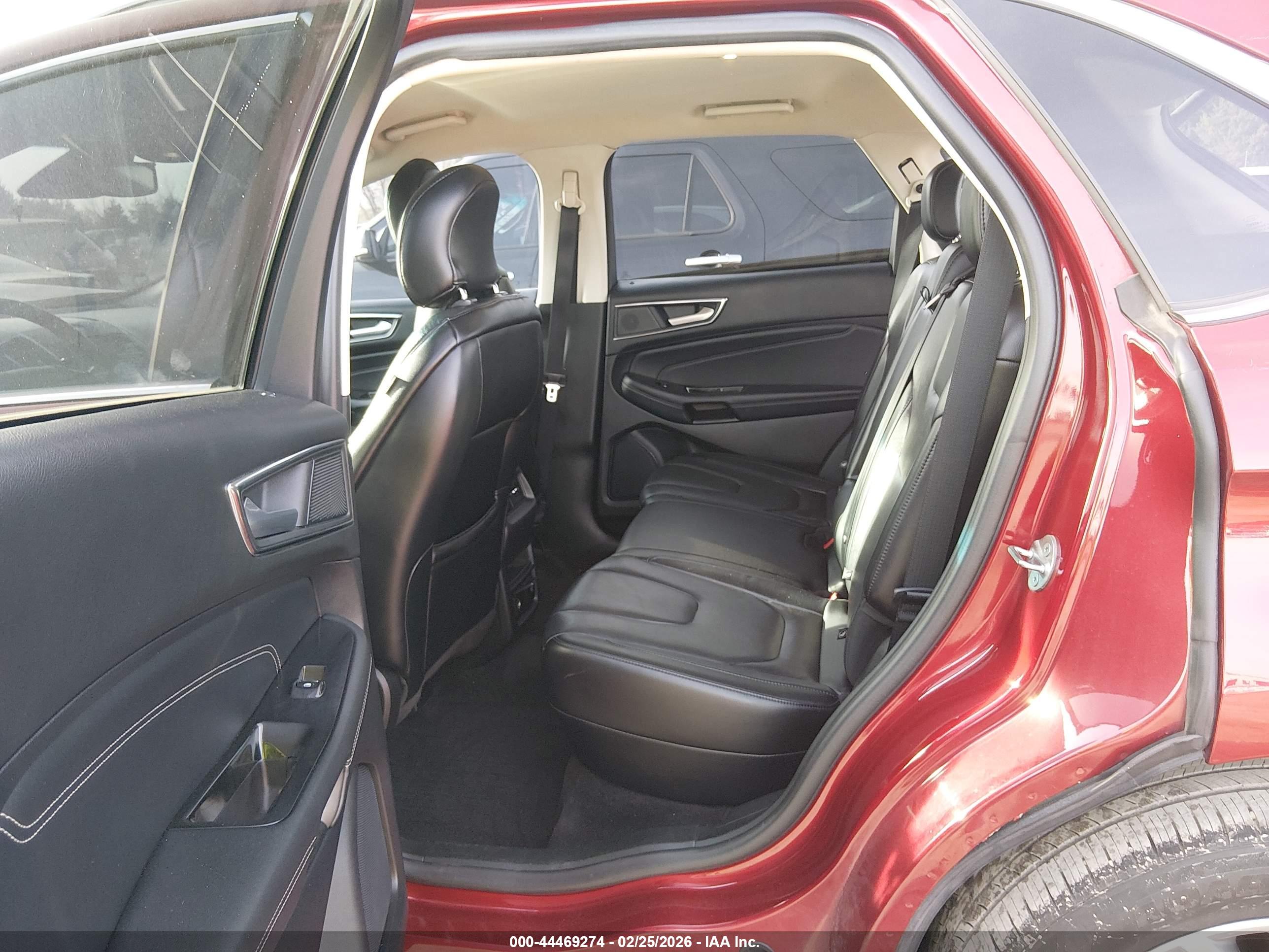 FORD EDGE image 8