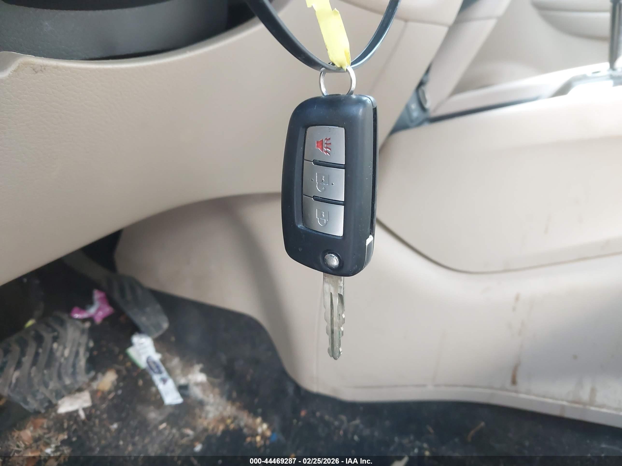 NISSAN ROGUE image 11
